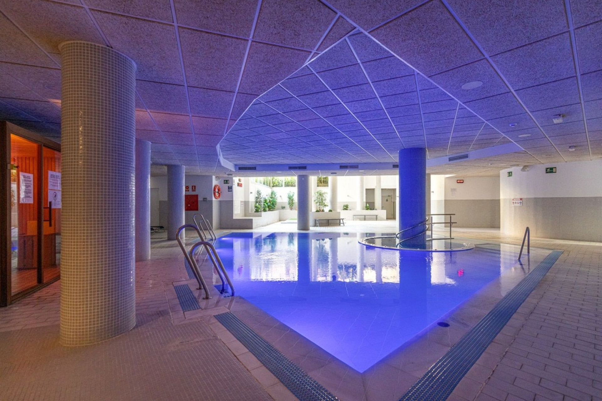 Rynek wtórny - apartment - Estepona - New Golden Mile