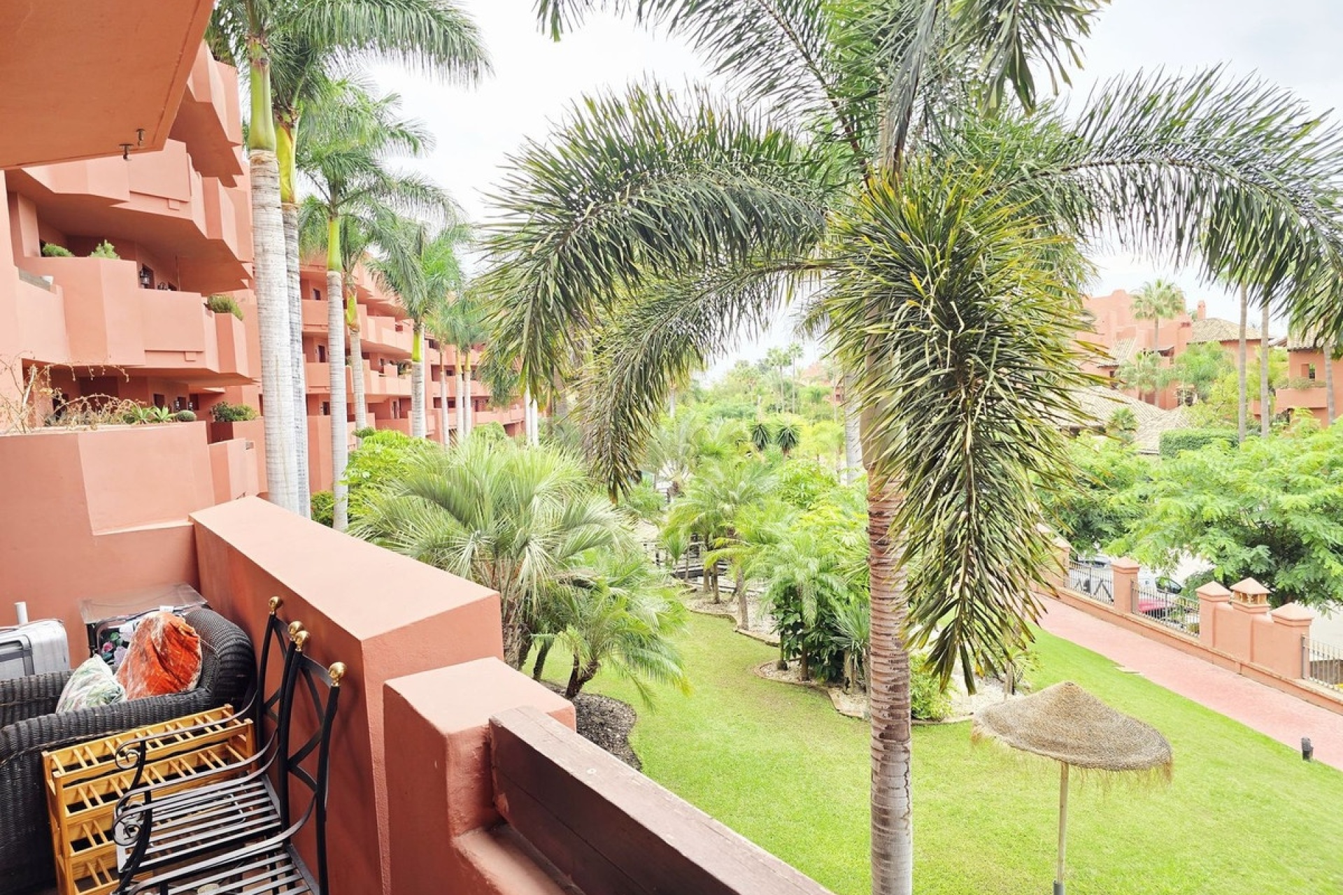 Rynek wtórny - apartment - Estepona - New Golden Mile