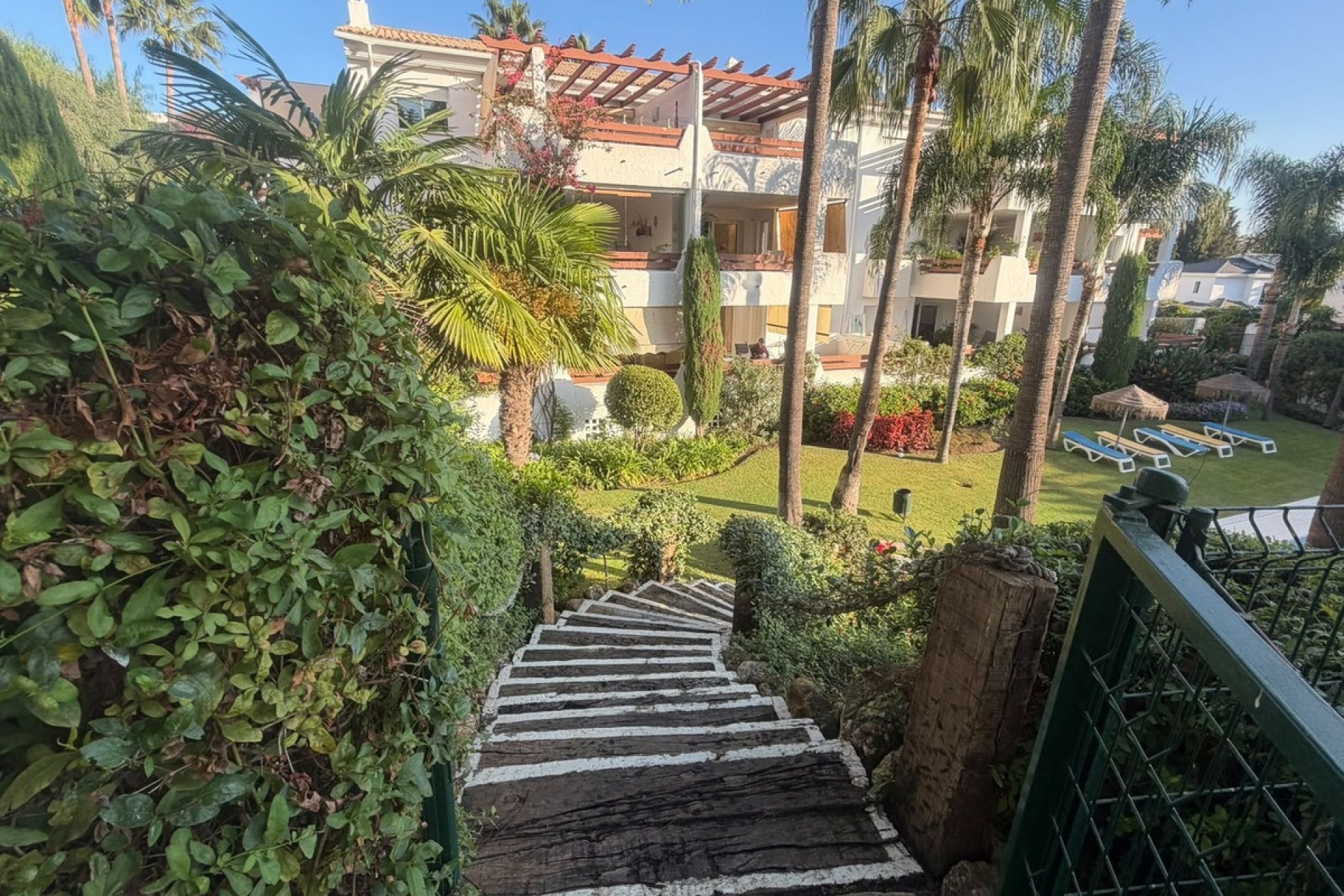 Rynek wtórny - apartment - Estepona - New Golden Mile