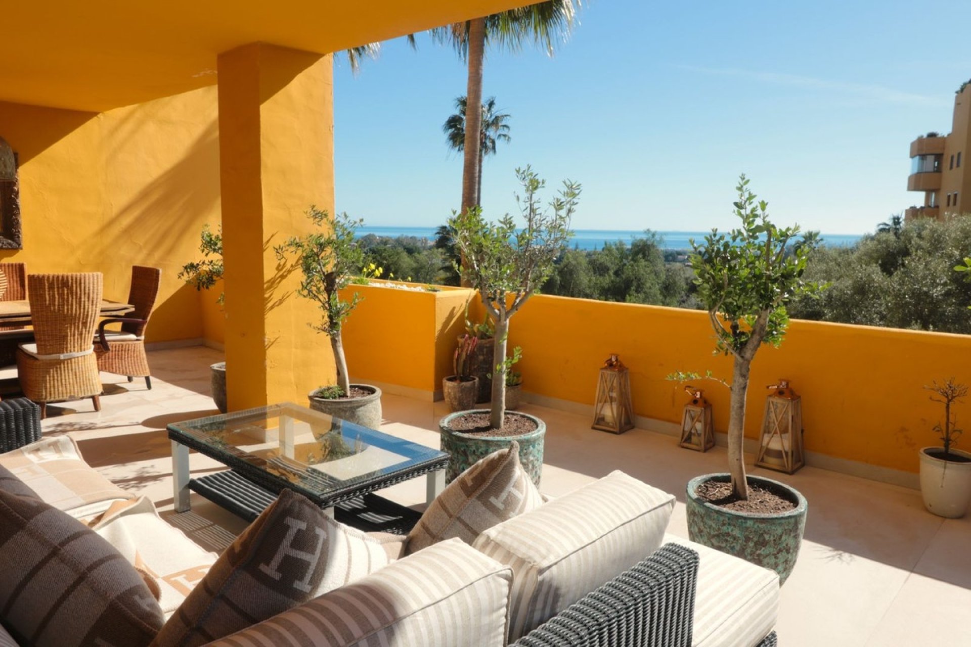 Rynek wtórny - apartment - Estepona - New Golden Mile