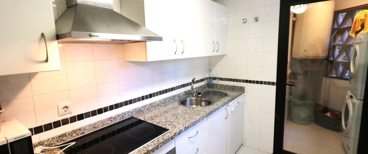 Rynek wtórny - apartment - Estepona - New Golden Mile