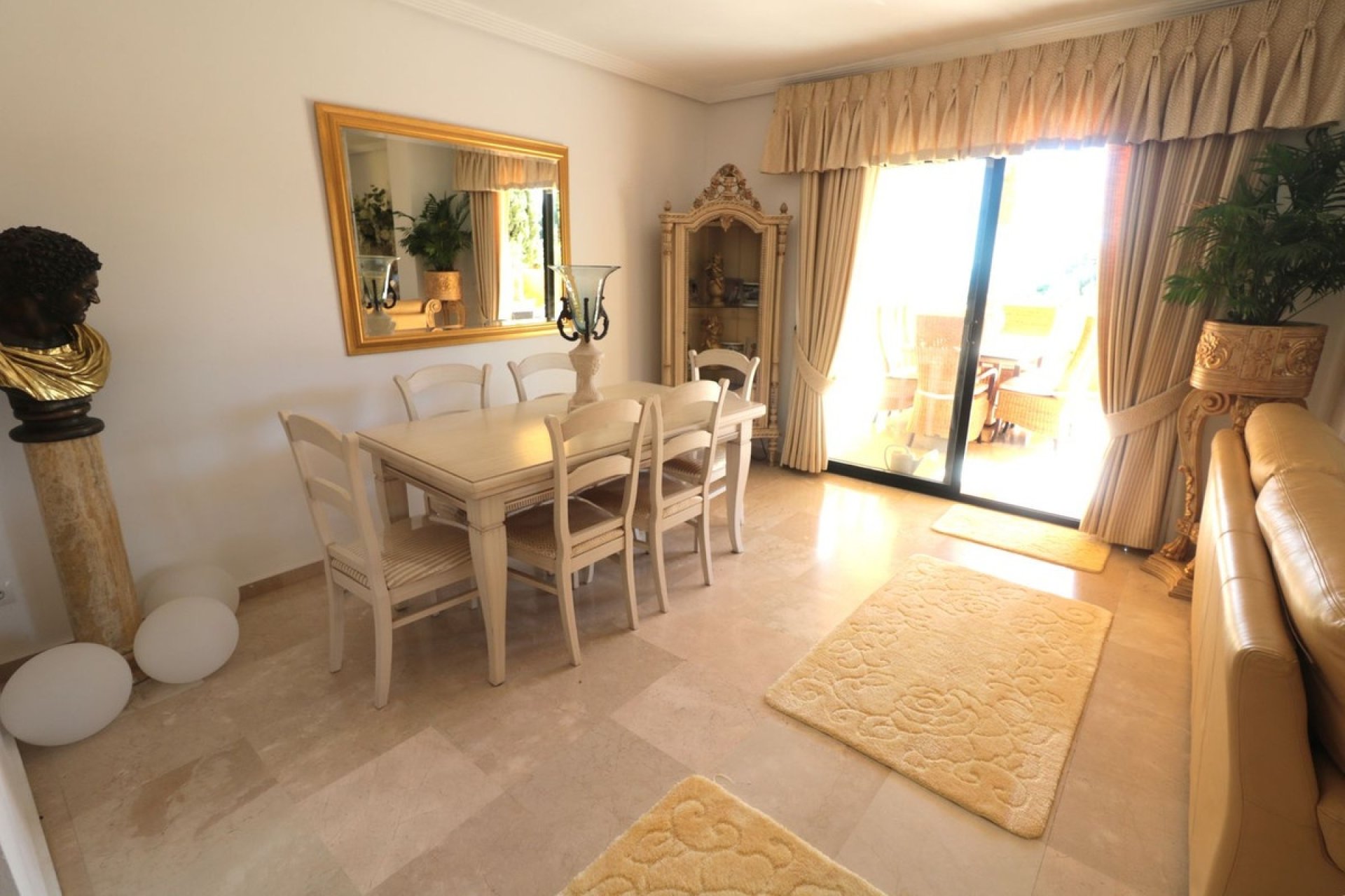 Rynek wtórny - apartment - Estepona - New Golden Mile