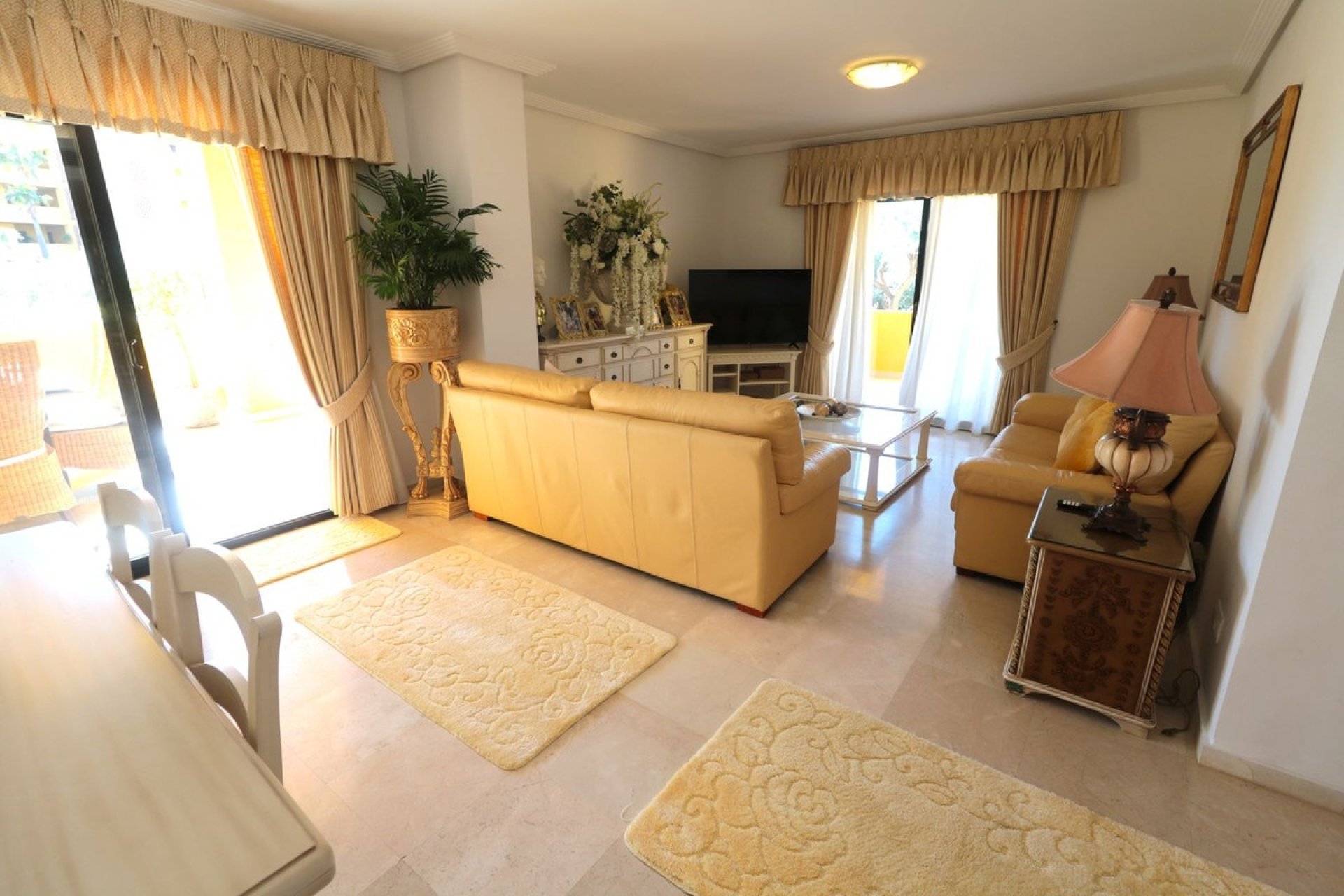 Rynek wtórny - apartment - Estepona - New Golden Mile