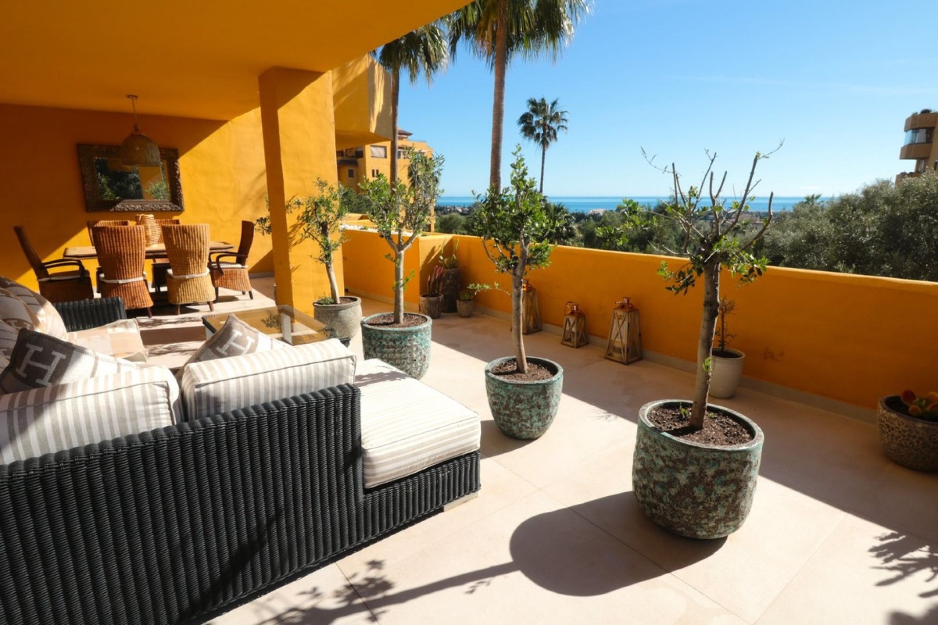 Rynek wtórny - apartment - Estepona - New Golden Mile