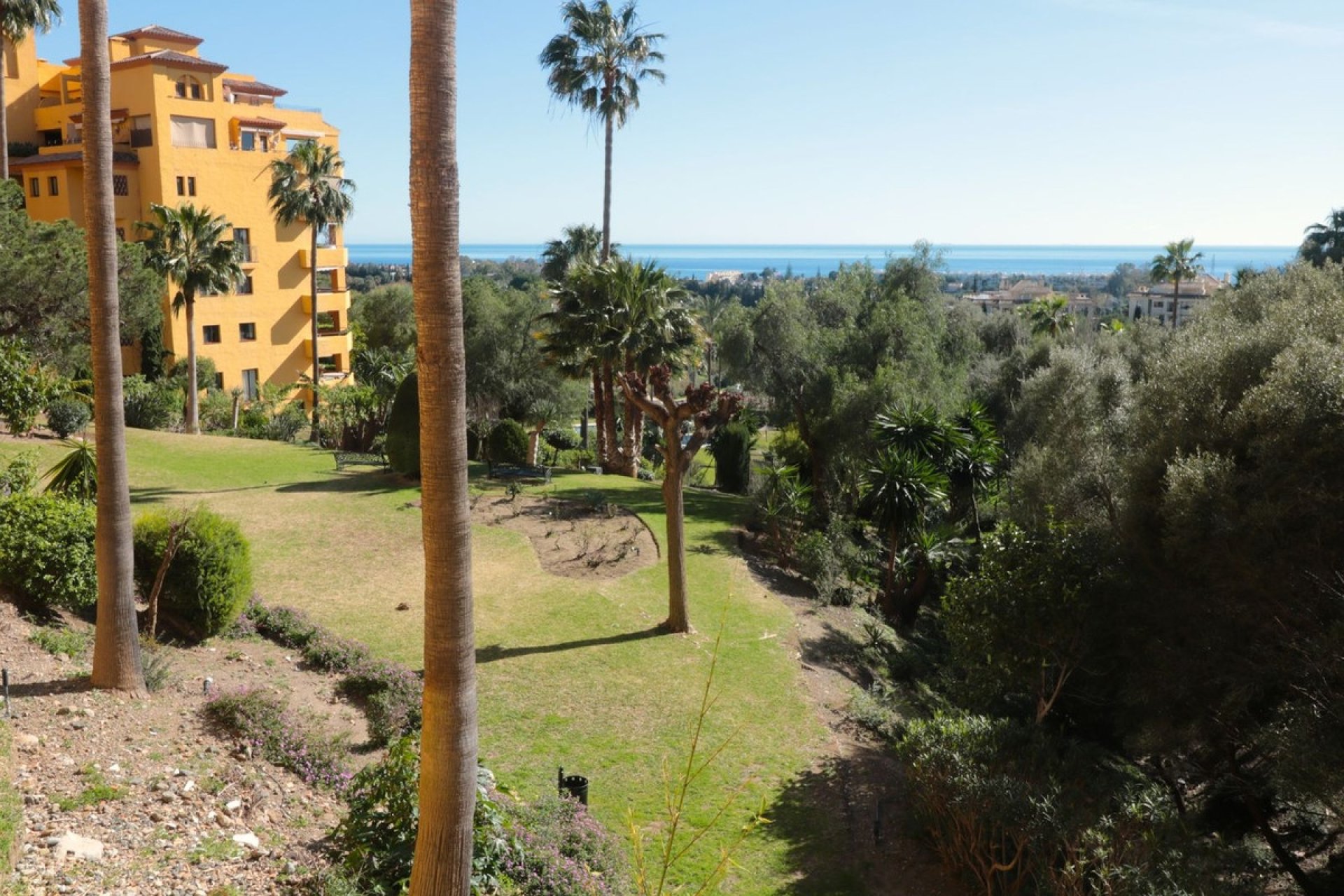 Rynek wtórny - apartment - Estepona - New Golden Mile