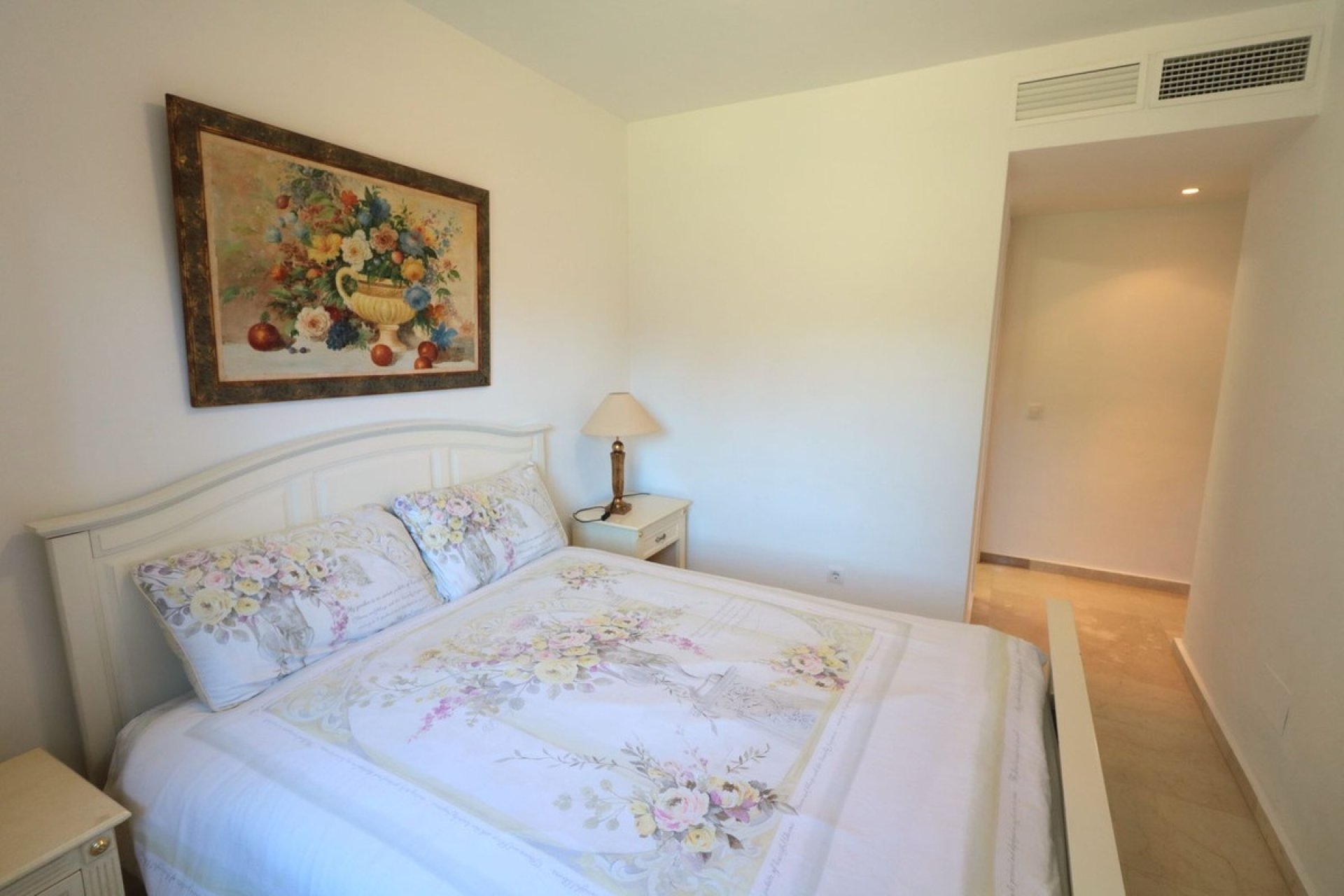Rynek wtórny - apartment - Estepona - New Golden Mile