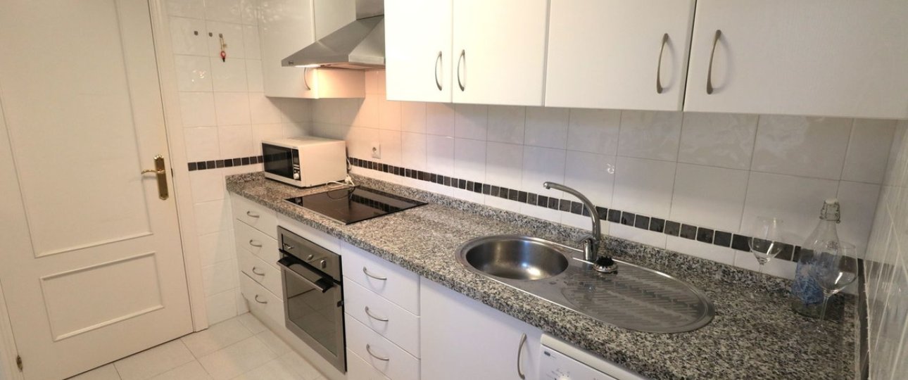 Rynek wtórny - apartment - Estepona - New Golden Mile