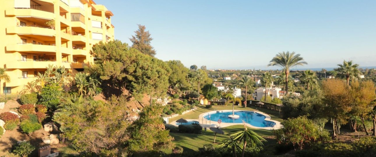 Rynek wtórny - apartment - Estepona - New Golden Mile