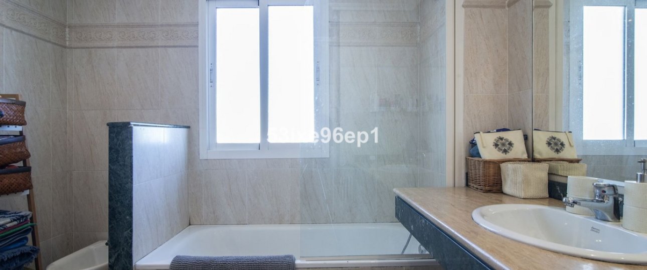 Rynek wtórny - apartment - Estepona - Selwo