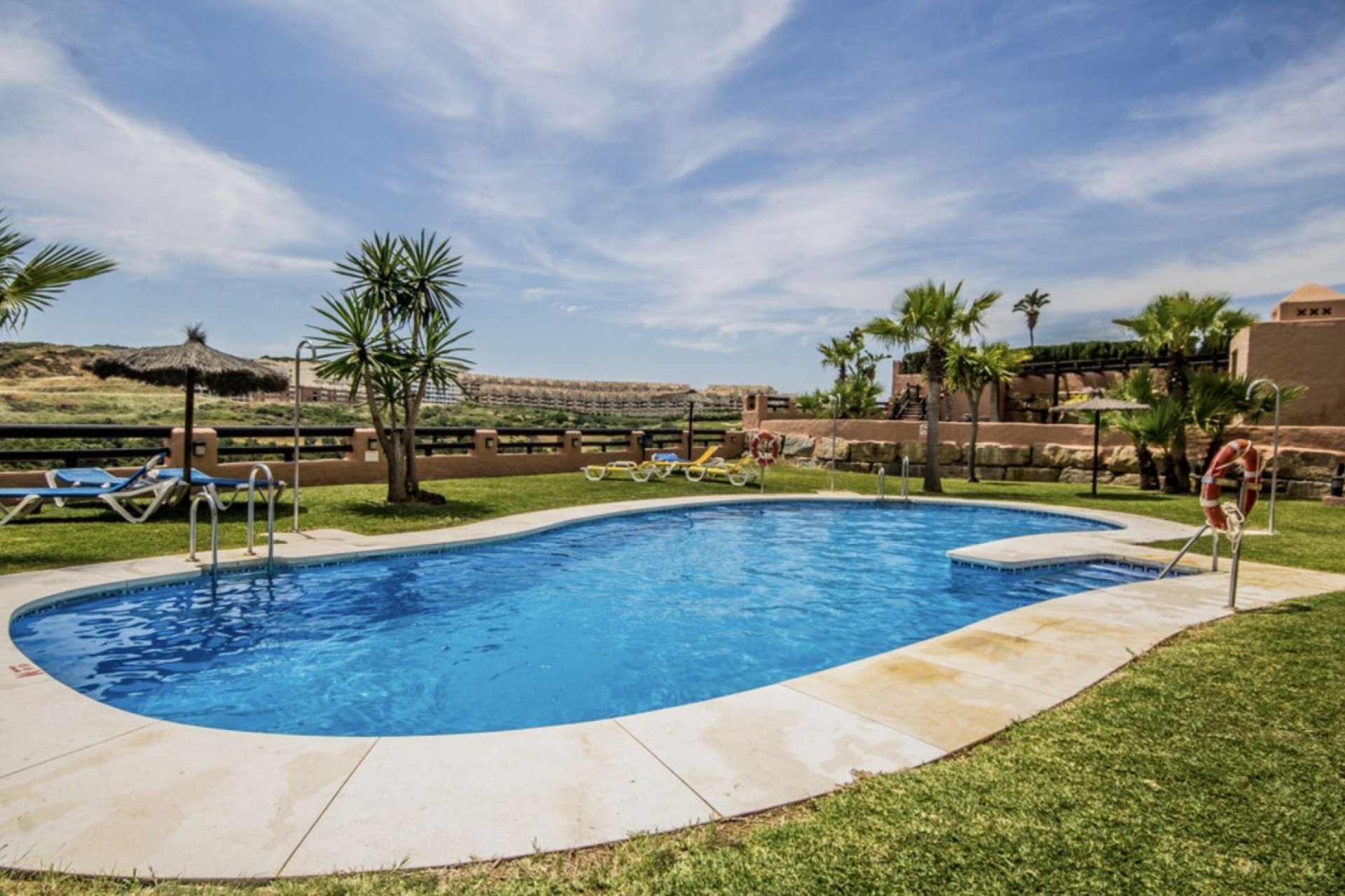 Rynek wtórny - apartment - Manilva - La Duquesa