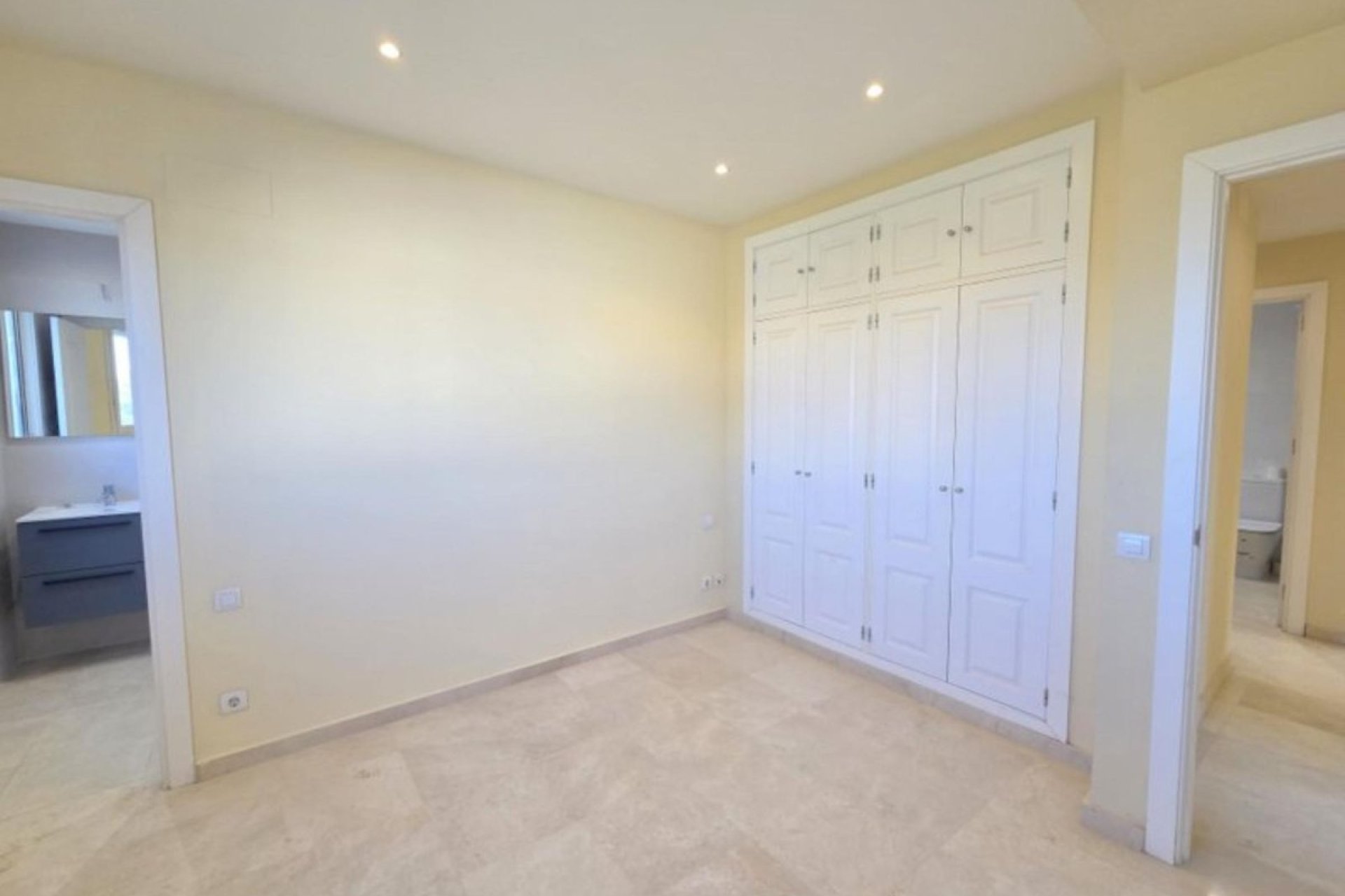 Rynek wtórny - apartment - Manilva - La Duquesa