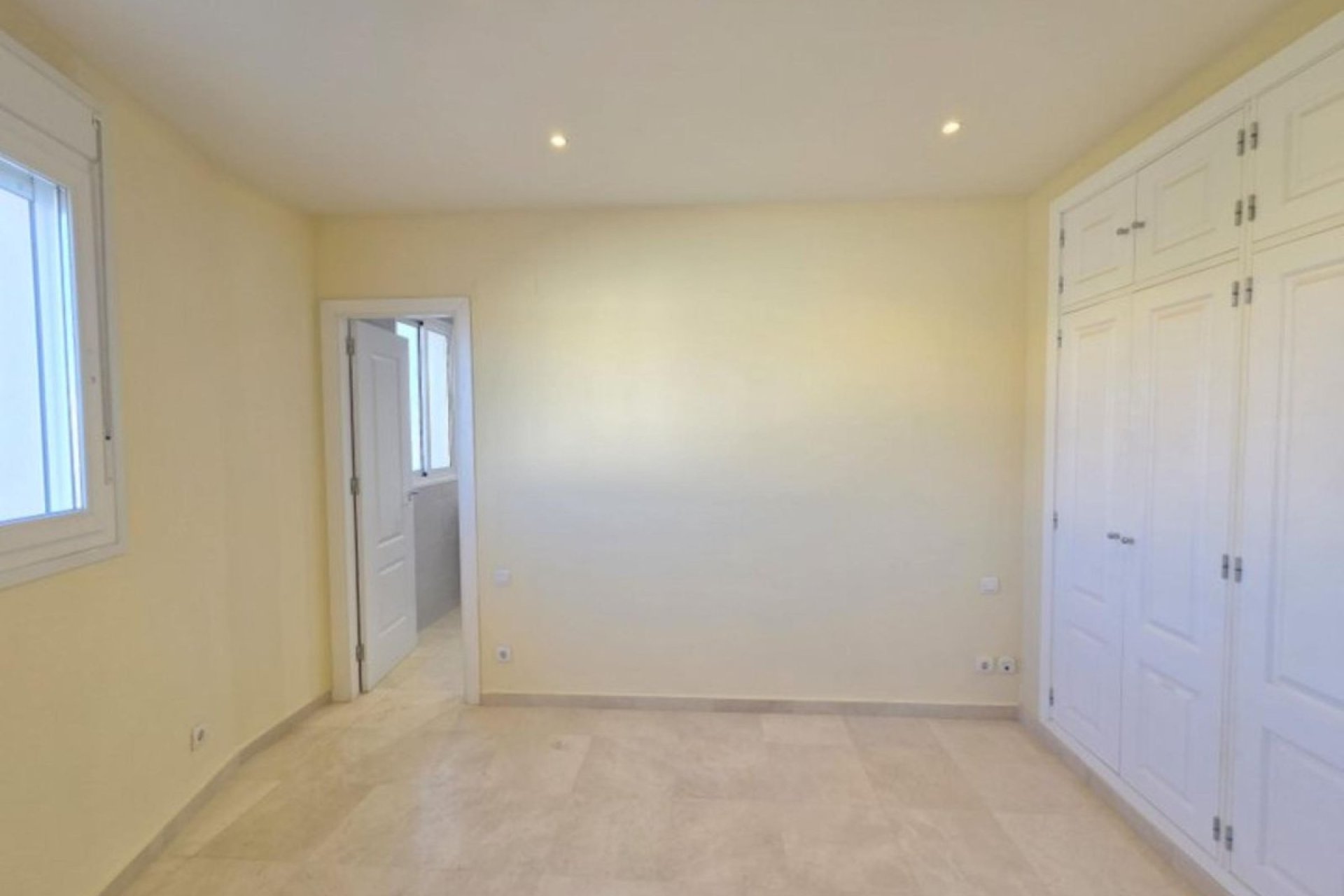 Rynek wtórny - apartment - Manilva - La Duquesa