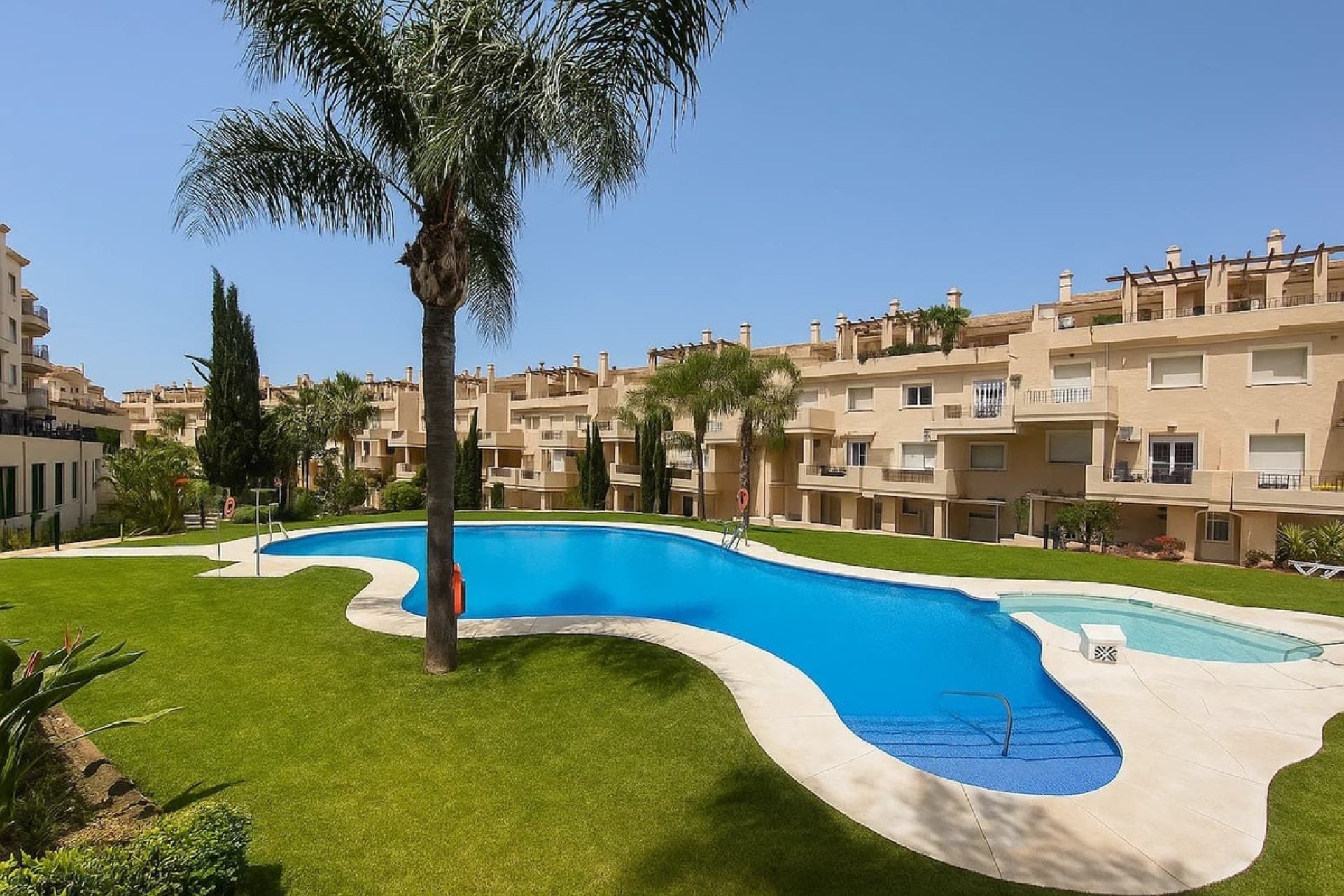 Rynek wtórny - apartment - Manilva - La Duquesa