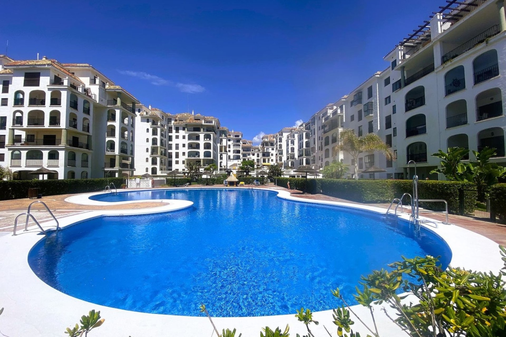 Rynek wtórny - apartment - Manilva - La Duquesa