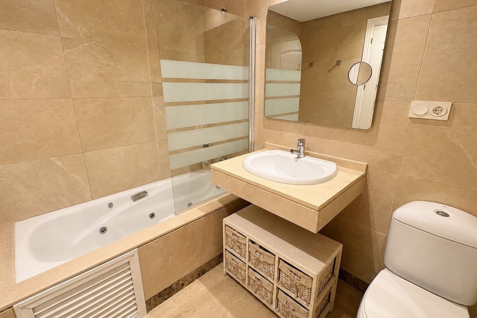 Rynek wtórny - apartment - Manilva - La Duquesa