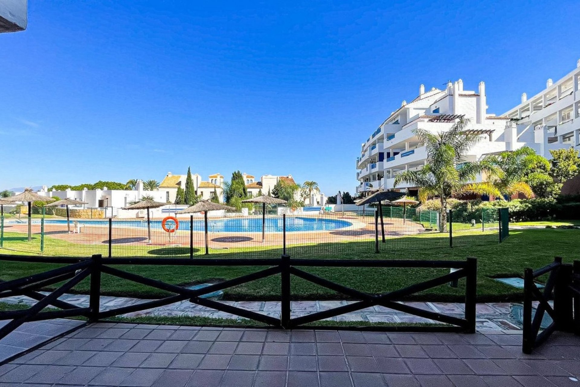 Rynek wtórny - apartment - Manilva - La Duquesa