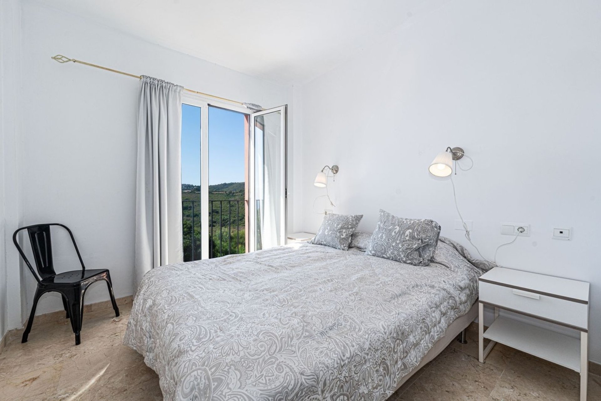 Rynek wtórny - apartment - Manilva - La Duquesa