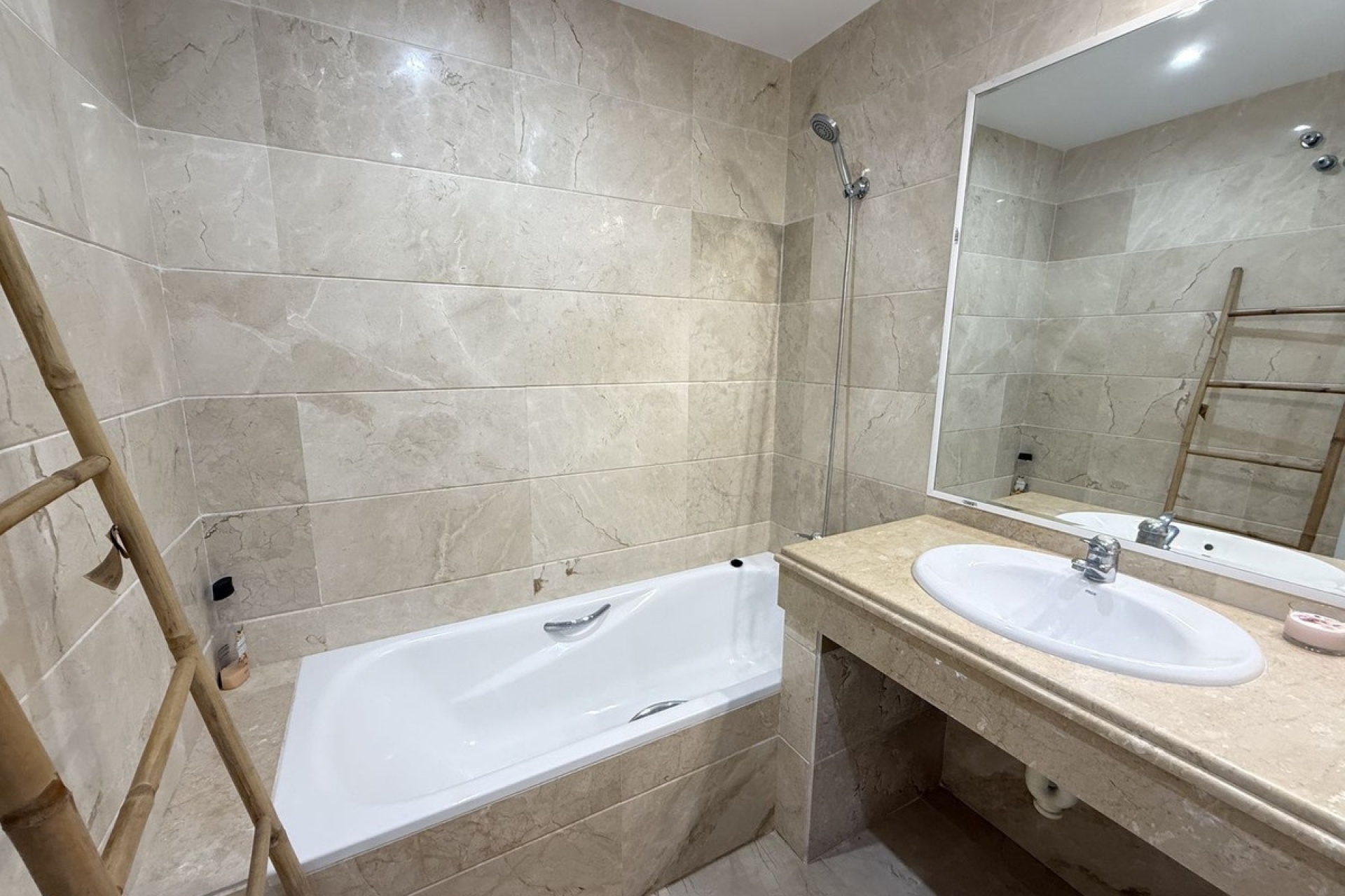 Rynek wtórny - apartment - Marbella - Aloha