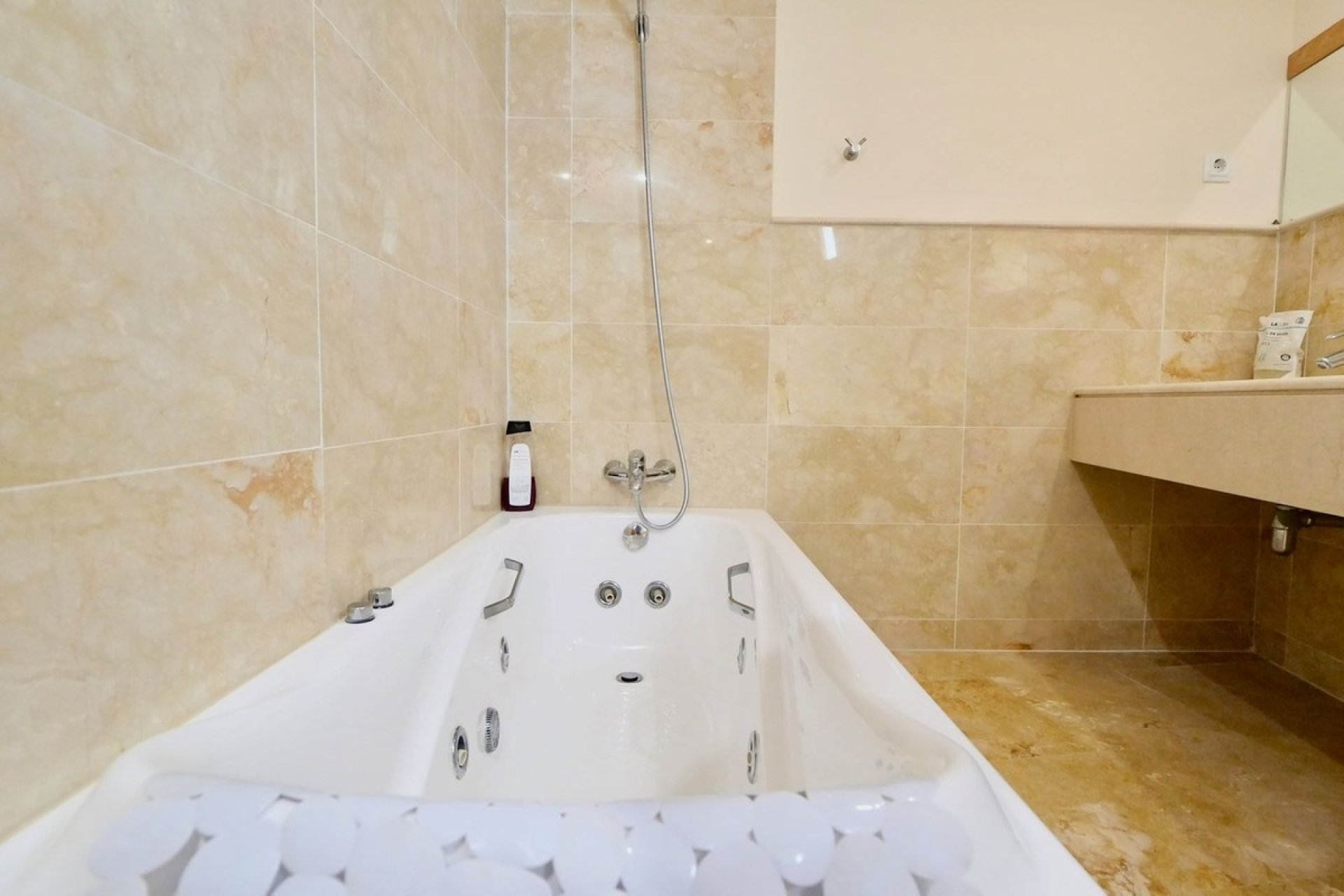 Rynek wtórny - apartment - Marbella - Altos de los Monteros