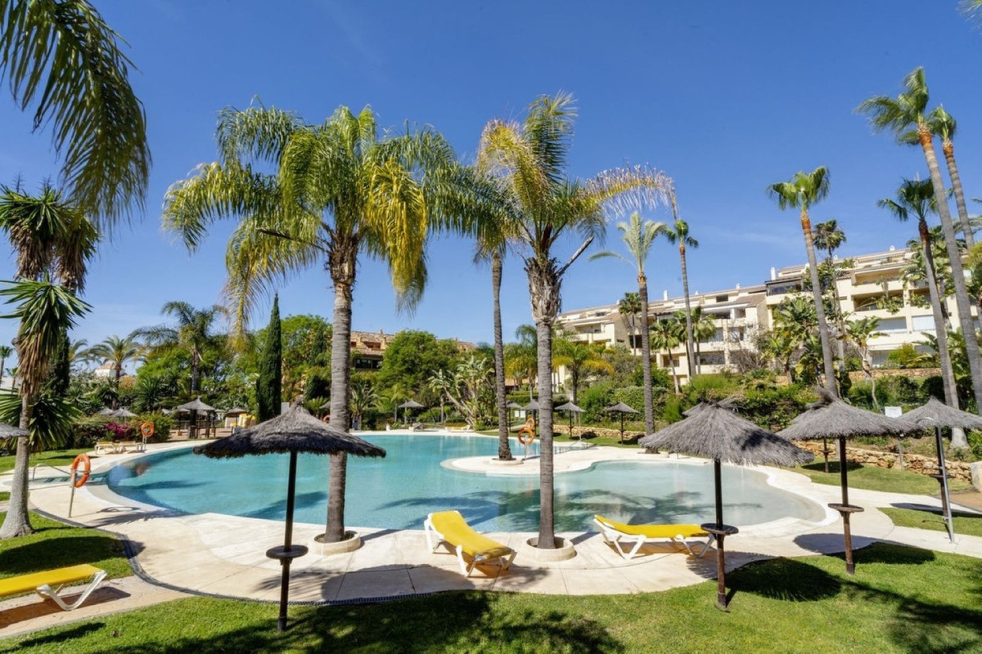 Rynek wtórny - apartment - Marbella - Bahía de Marbella
