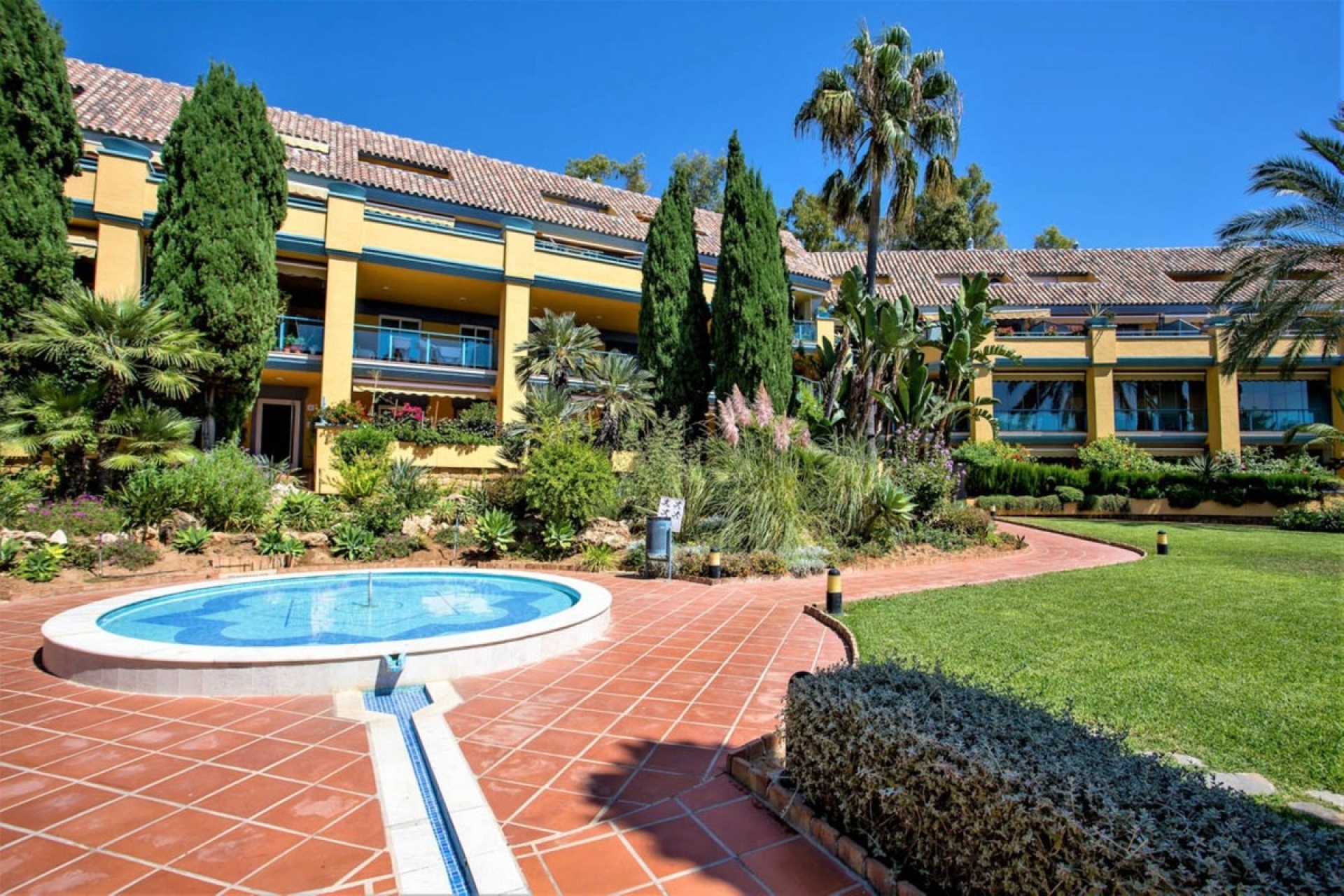 Rynek wtórny - apartment - Marbella - Bahía de Marbella