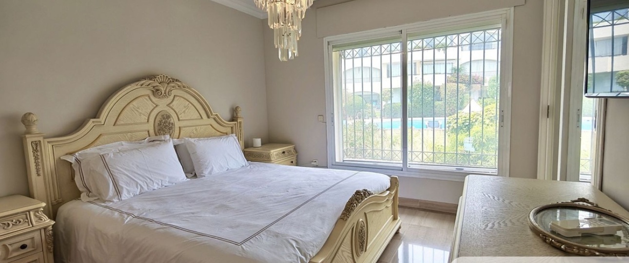 Rynek wtórny - apartment - Marbella - Bahía de Marbella