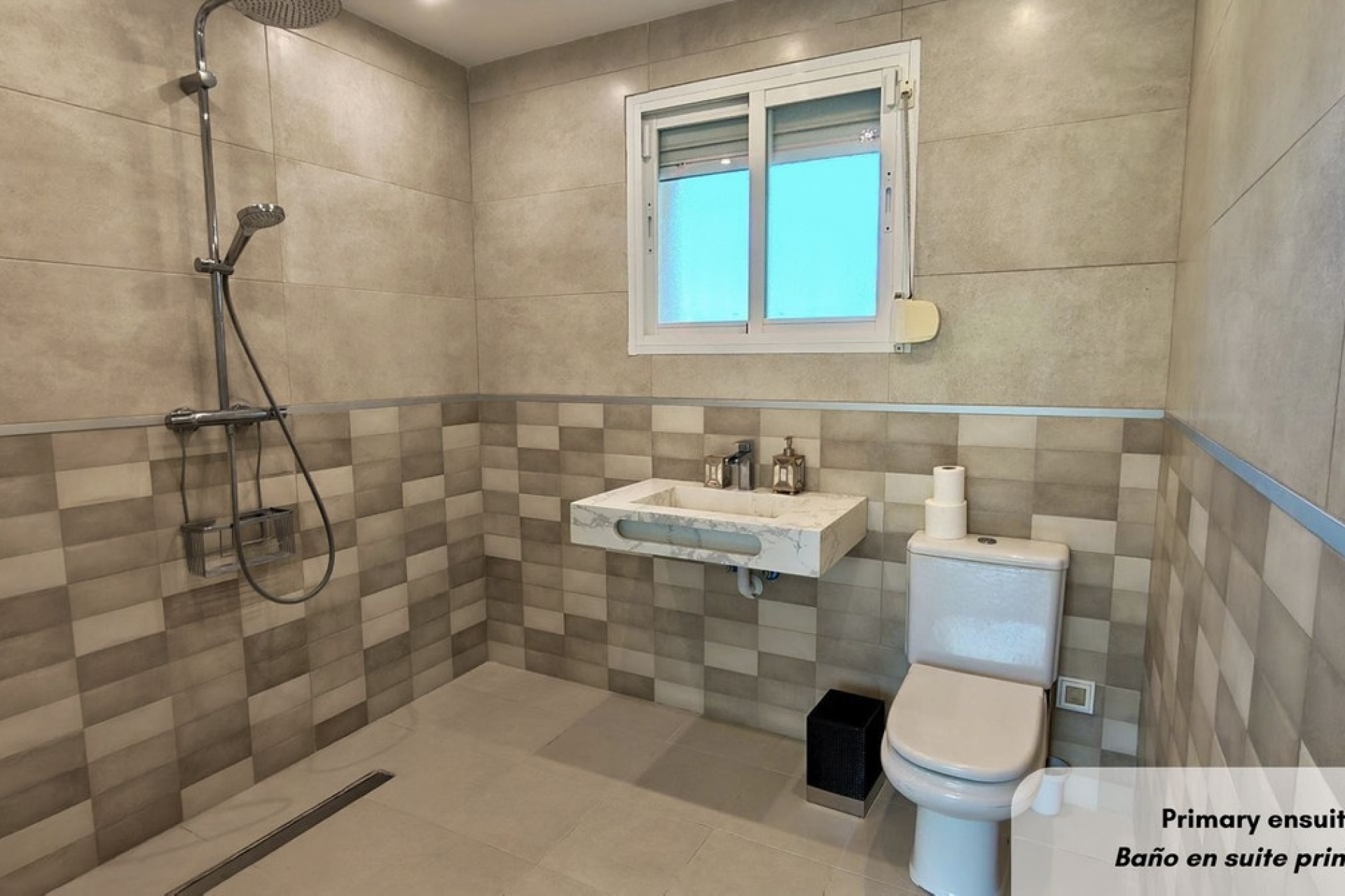 Rynek wtórny - apartment - Marbella - Bahía de Marbella