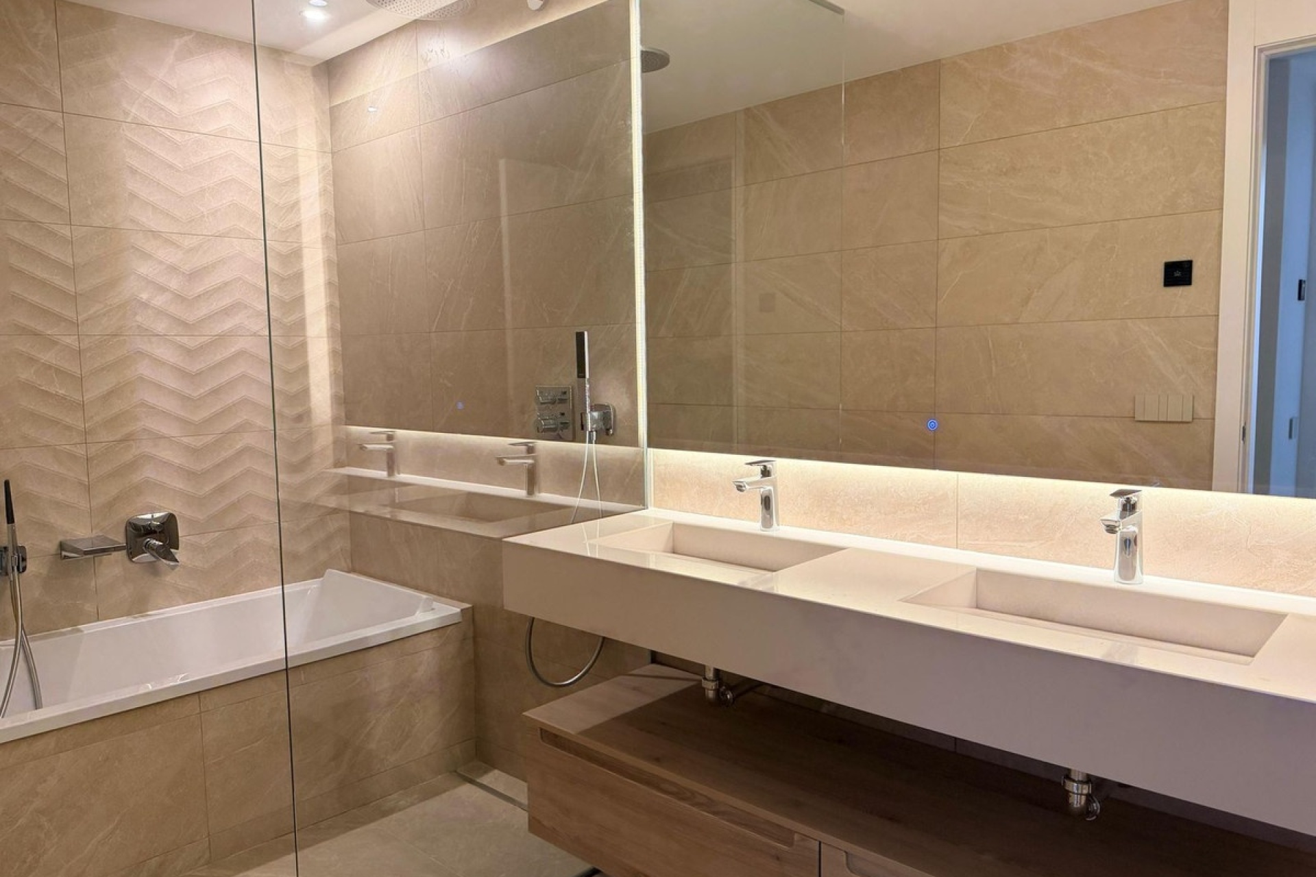 Rynek wtórny - apartment - Marbella - Bahía de Marbella