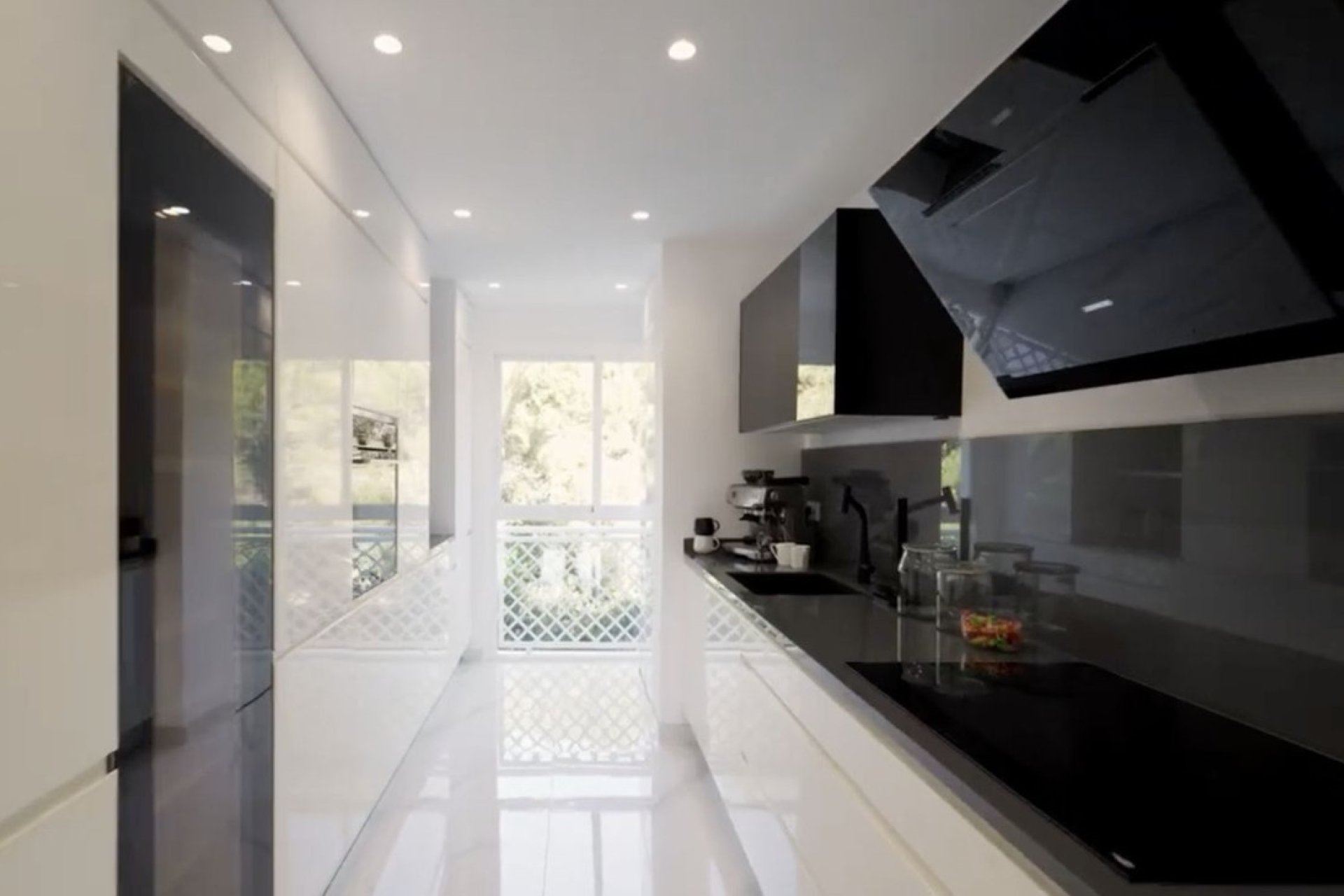Rynek wtórny - apartment - Marbella - Cabopino