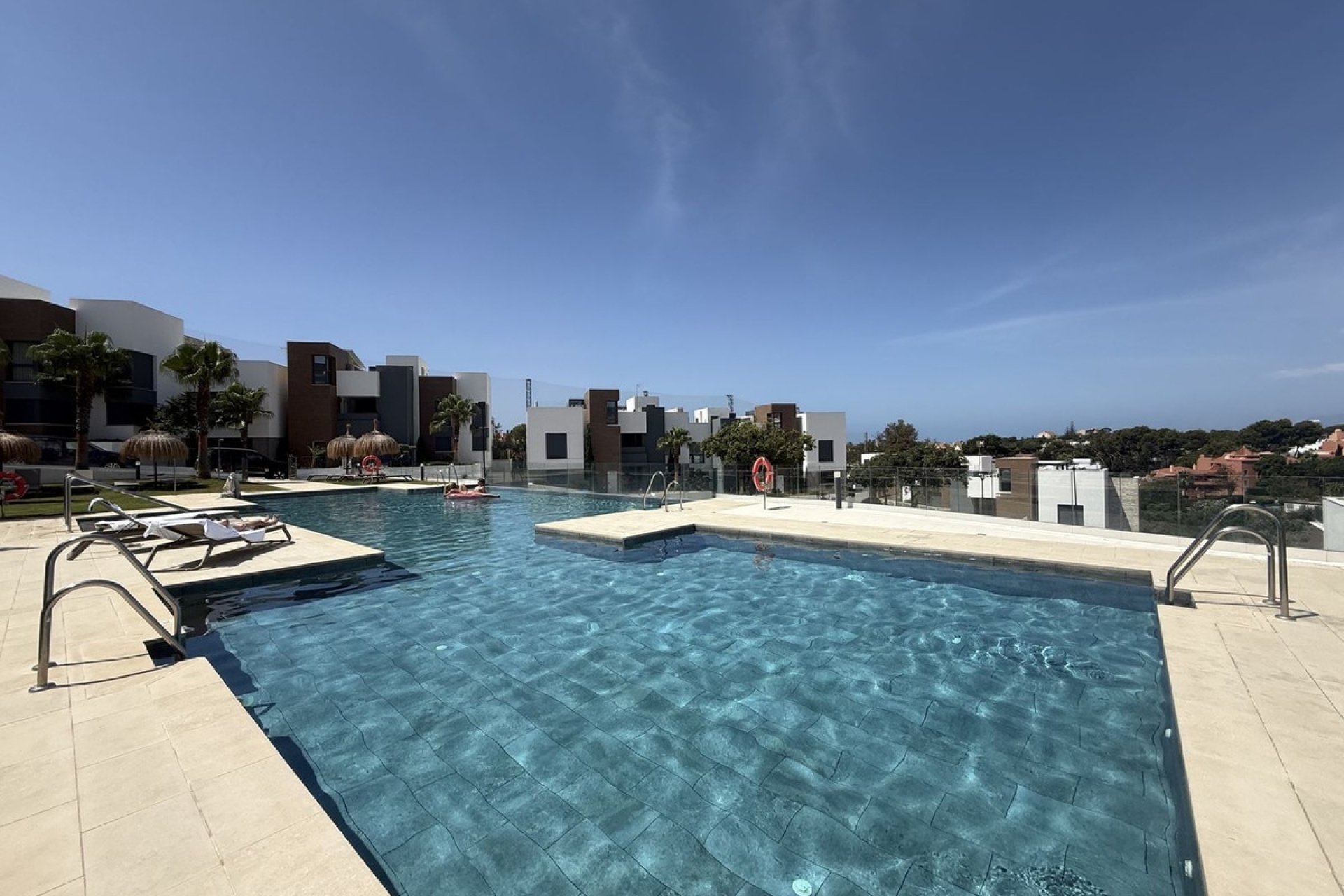 Rynek wtórny - apartment - Marbella - Cabopino