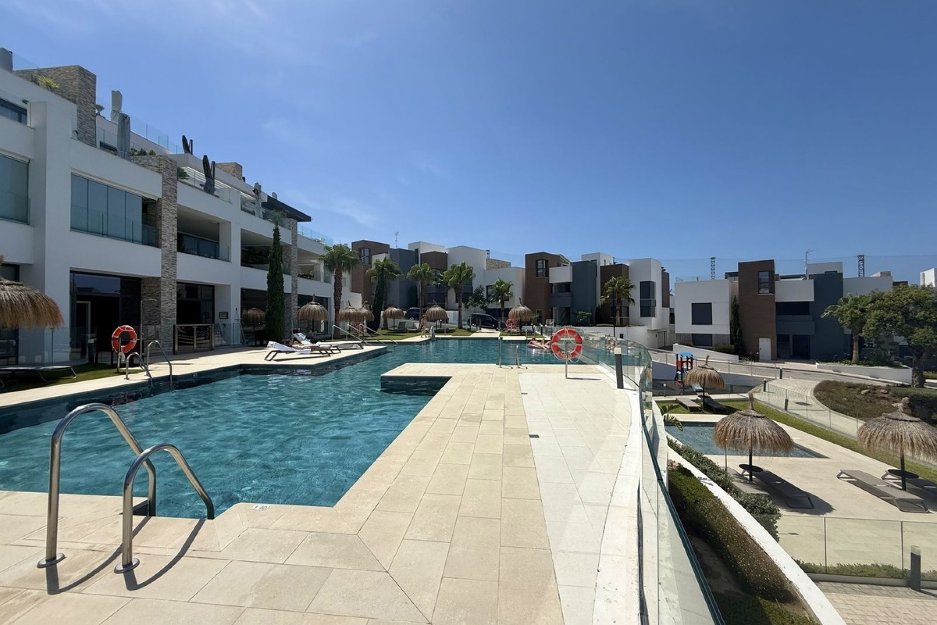 Rynek wtórny - apartment - Marbella - Cabopino