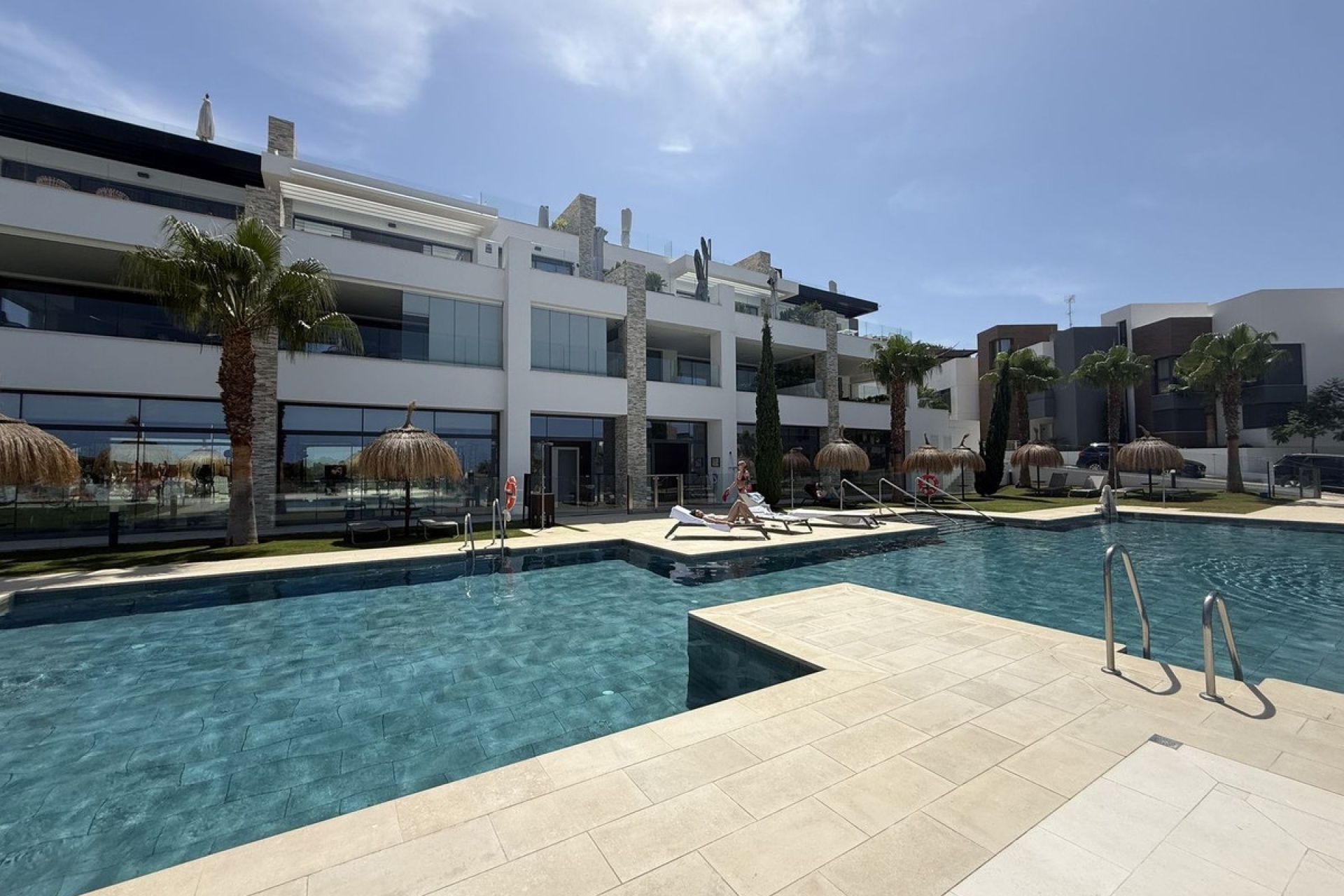Rynek wtórny - apartment - Marbella - Cabopino
