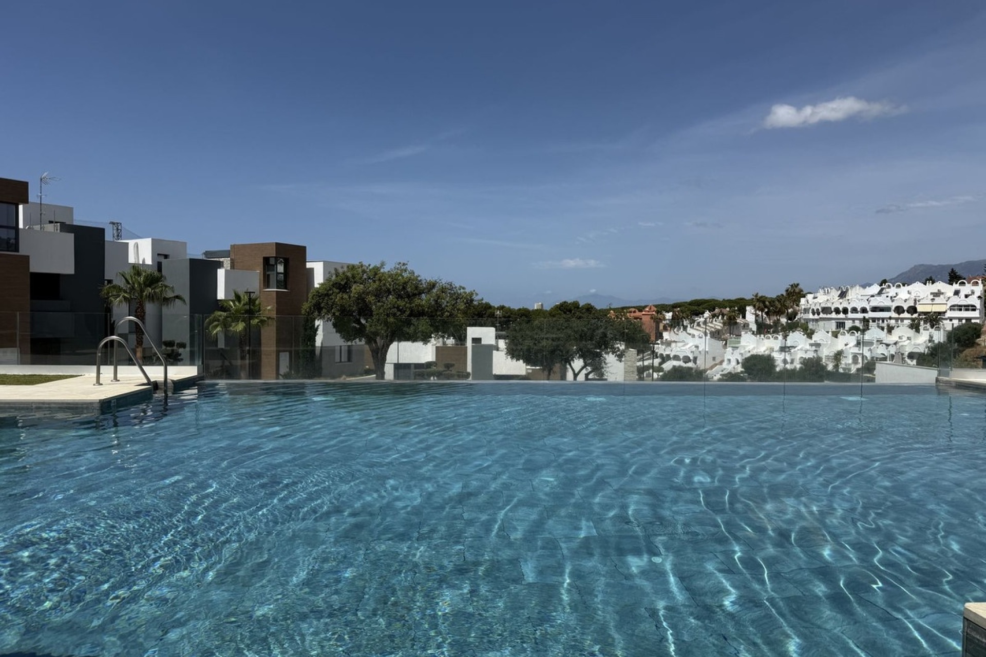 Rynek wtórny - apartment - Marbella - Cabopino