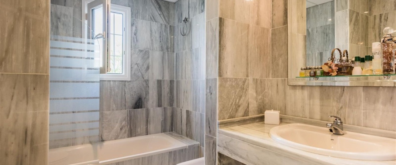 Rynek wtórny - apartment - Marbella - Cabopino