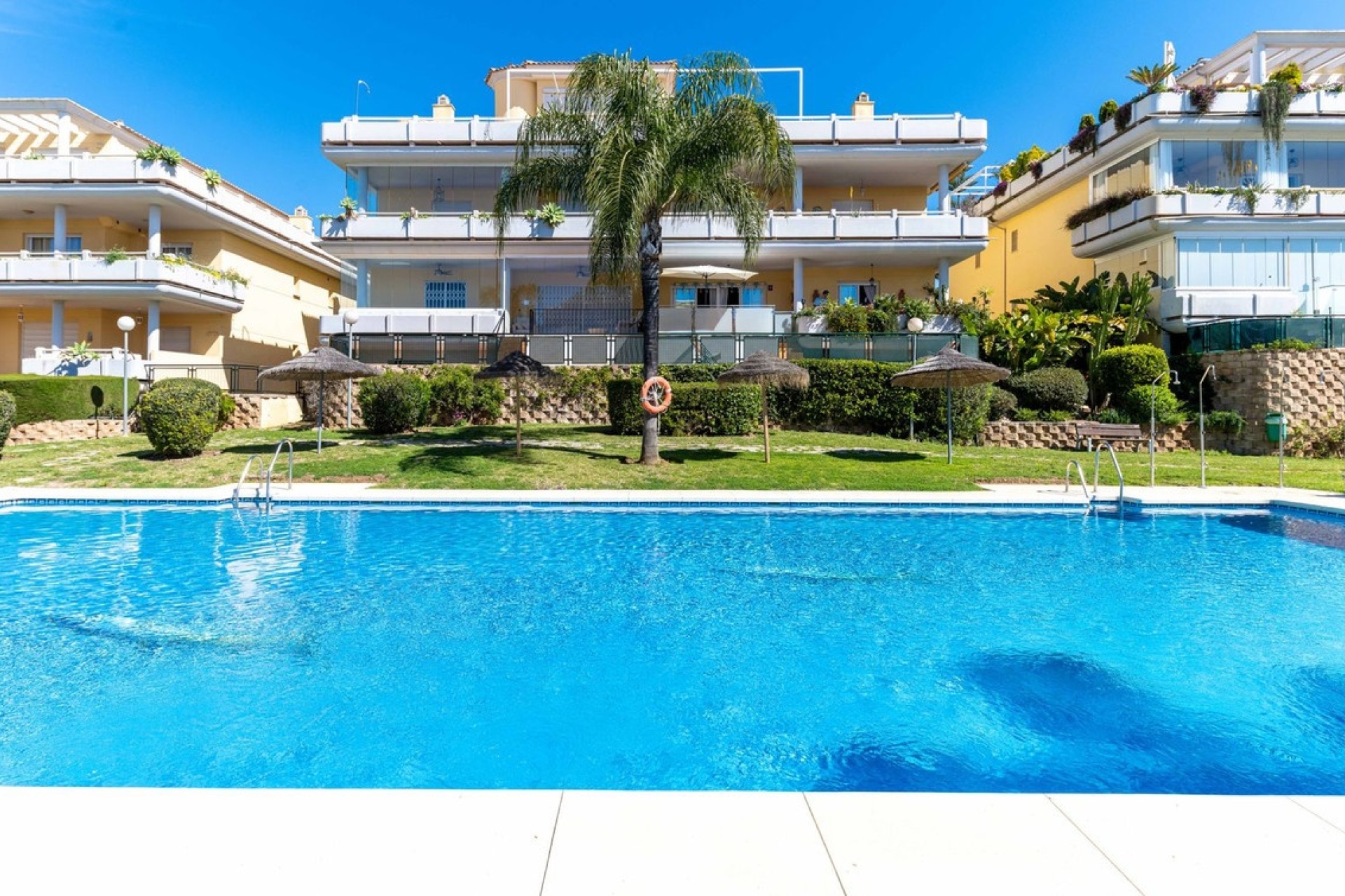Rynek wtórny - apartment - Marbella - Cabopino