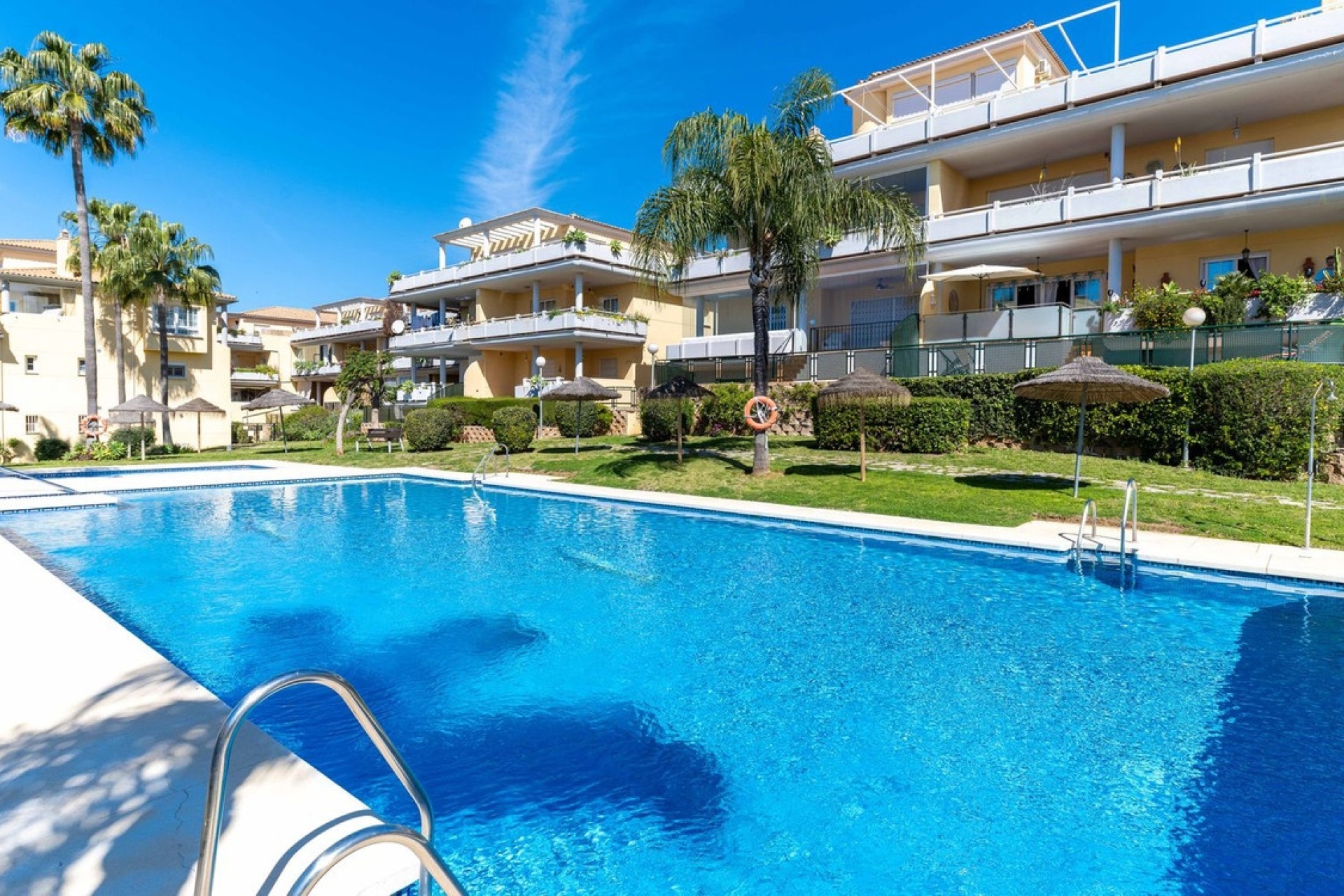 Rynek wtórny - apartment - Marbella - Cabopino