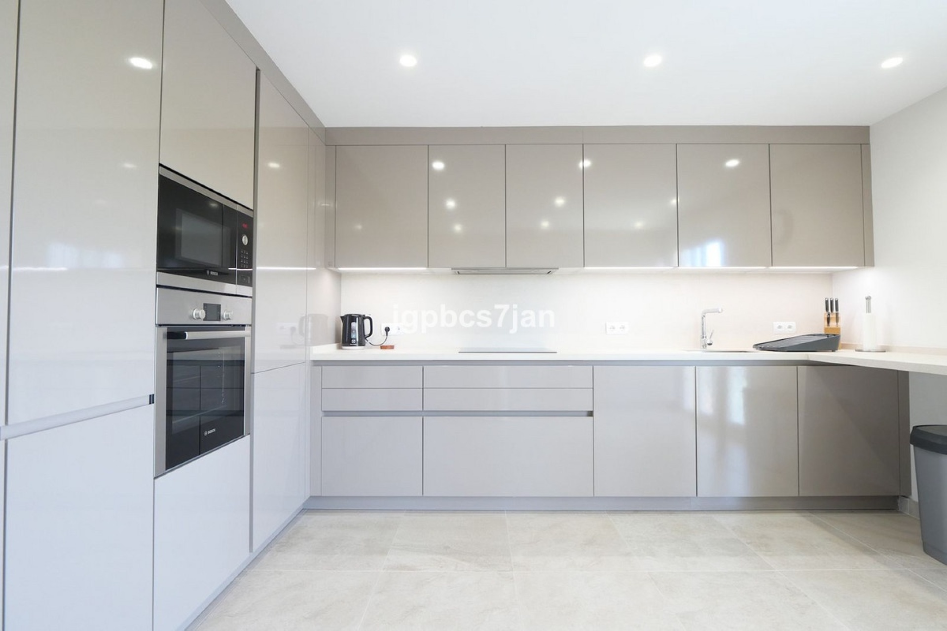 Rynek wtórny - apartment - Marbella - Cabopino