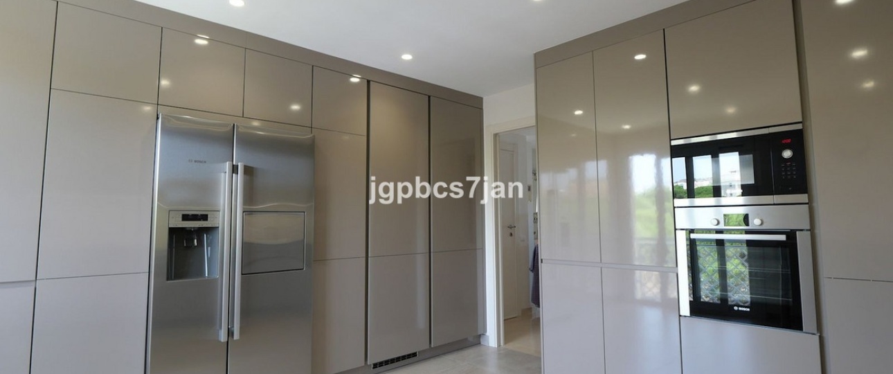 Rynek wtórny - apartment - Marbella - Cabopino