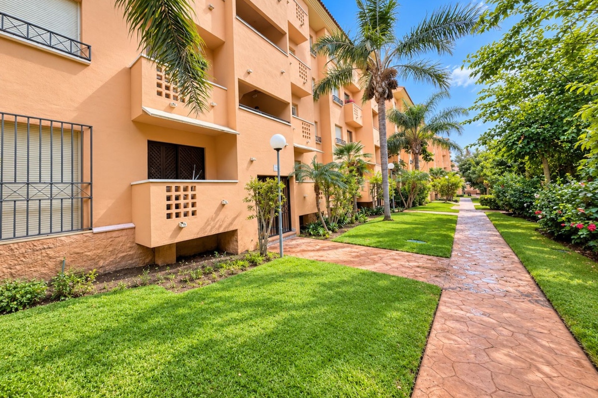 Rynek wtórny - apartment - Marbella - Cabopino