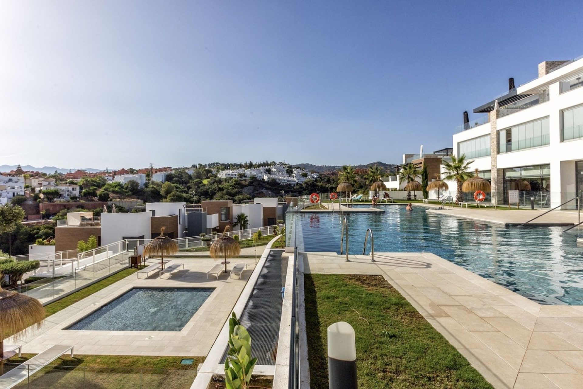 Rynek wtórny - apartment - Marbella - Cabopino