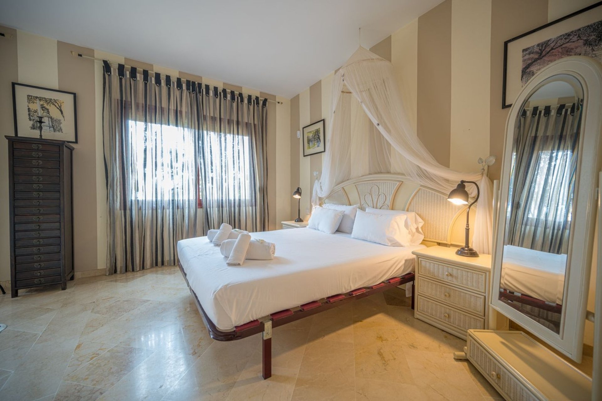 Rynek wtórny - apartment - Marbella - El Rosario
