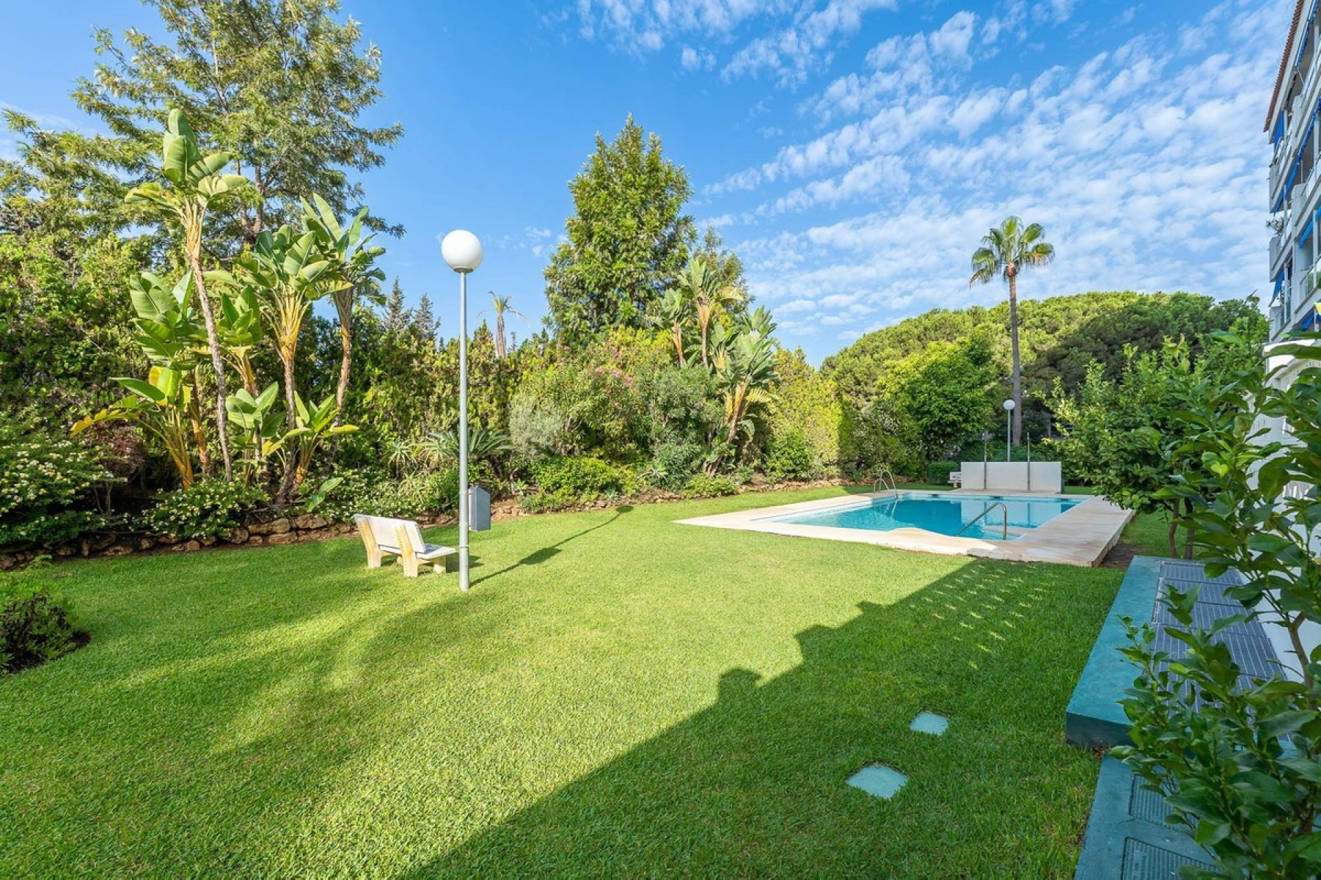 Rynek wtórny - apartment - Marbella - El Rosario
