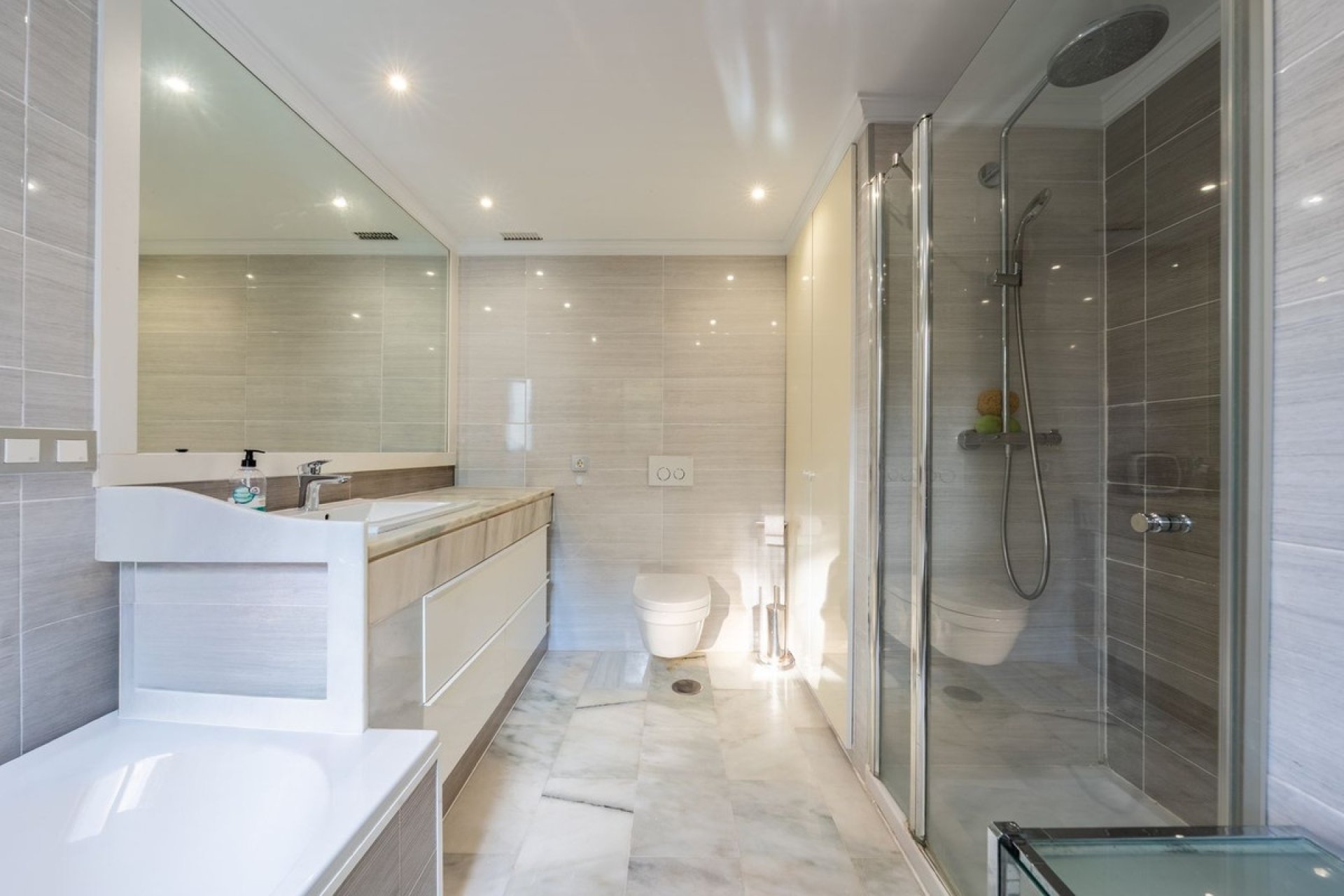 Rynek wtórny - apartment - Marbella - Elviria