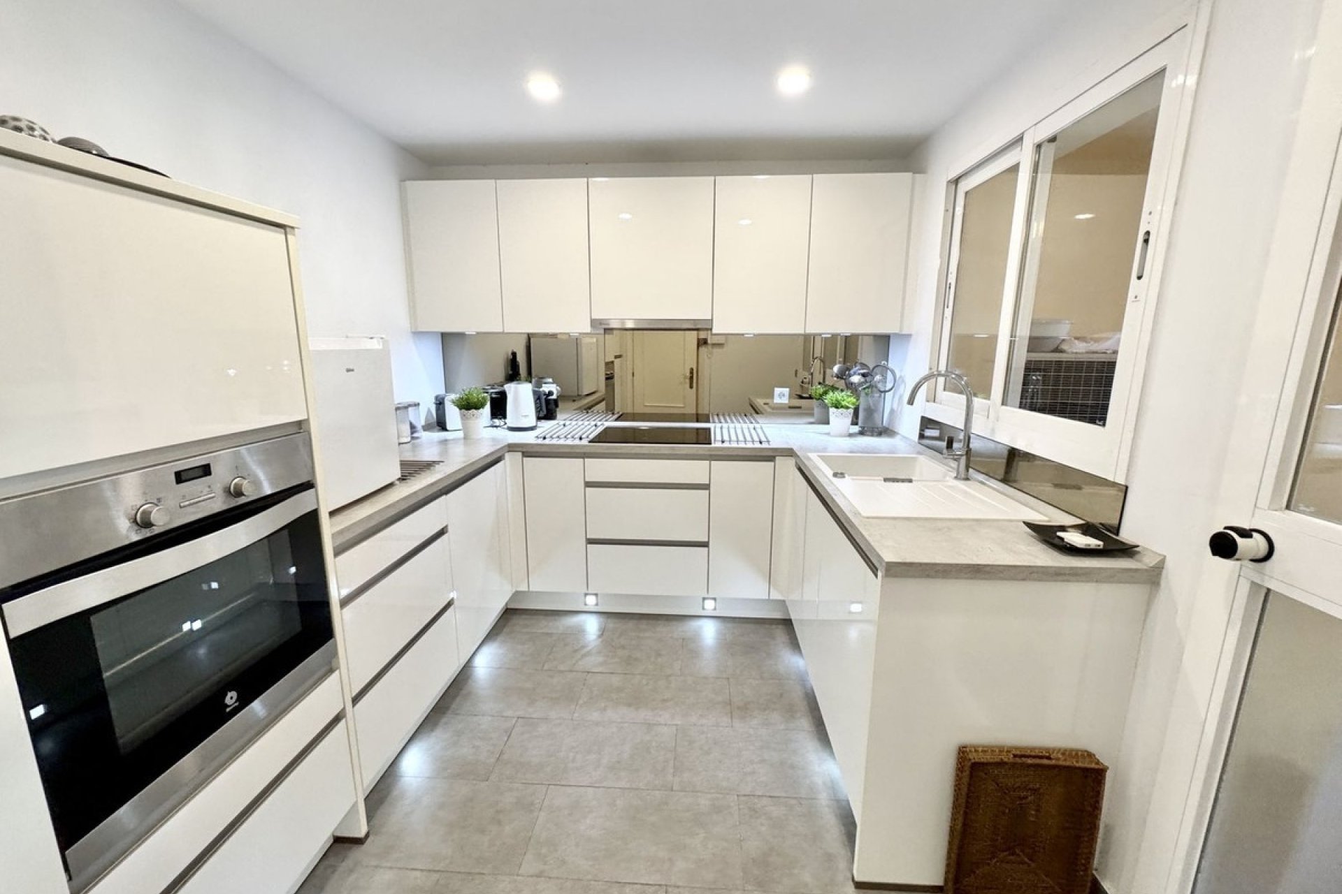 Rynek wtórny - apartment - Marbella - Elviria