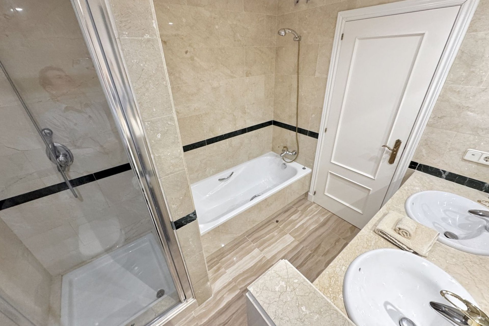 Rynek wtórny - apartment - Marbella - Elviria