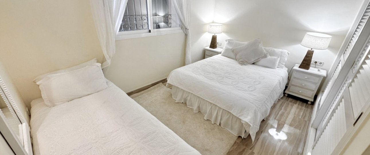Rynek wtórny - apartment - Marbella - Elviria