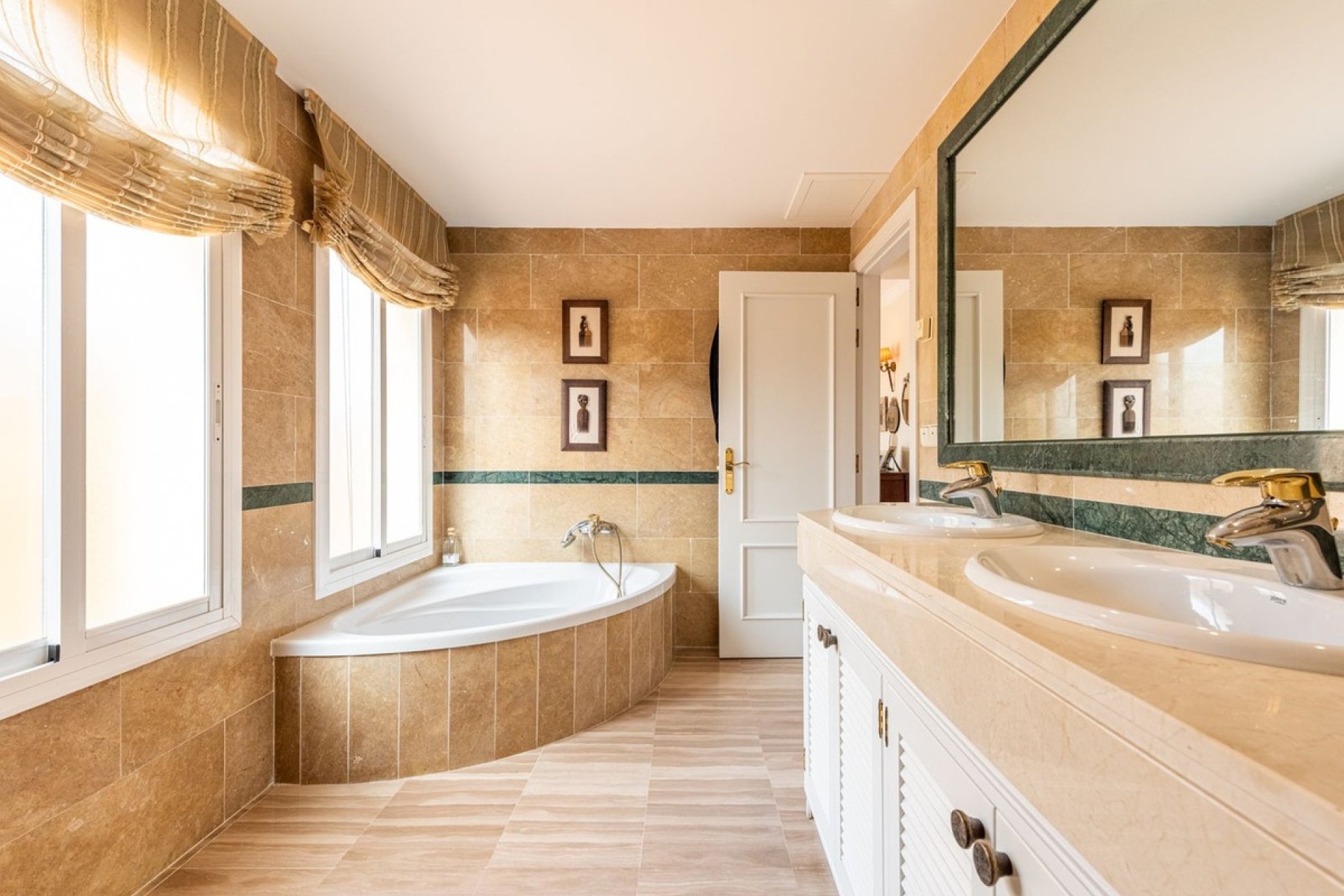 Rynek wtórny - apartment - Marbella - Elviria