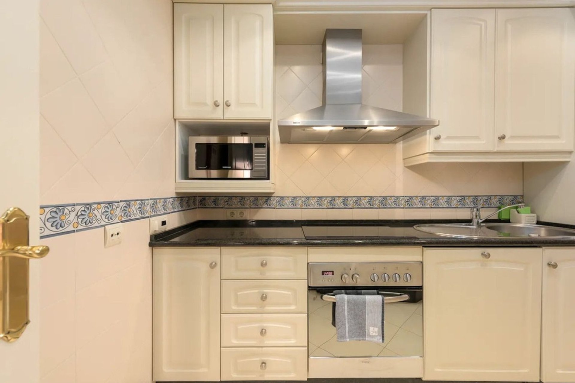 Rynek wtórny - apartment - Marbella - Elviria