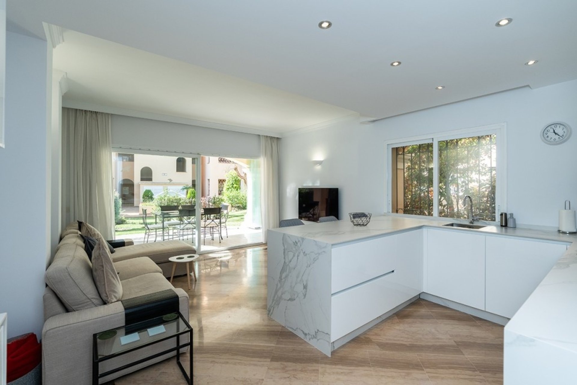 Rynek wtórny - apartment - Marbella - Elviria