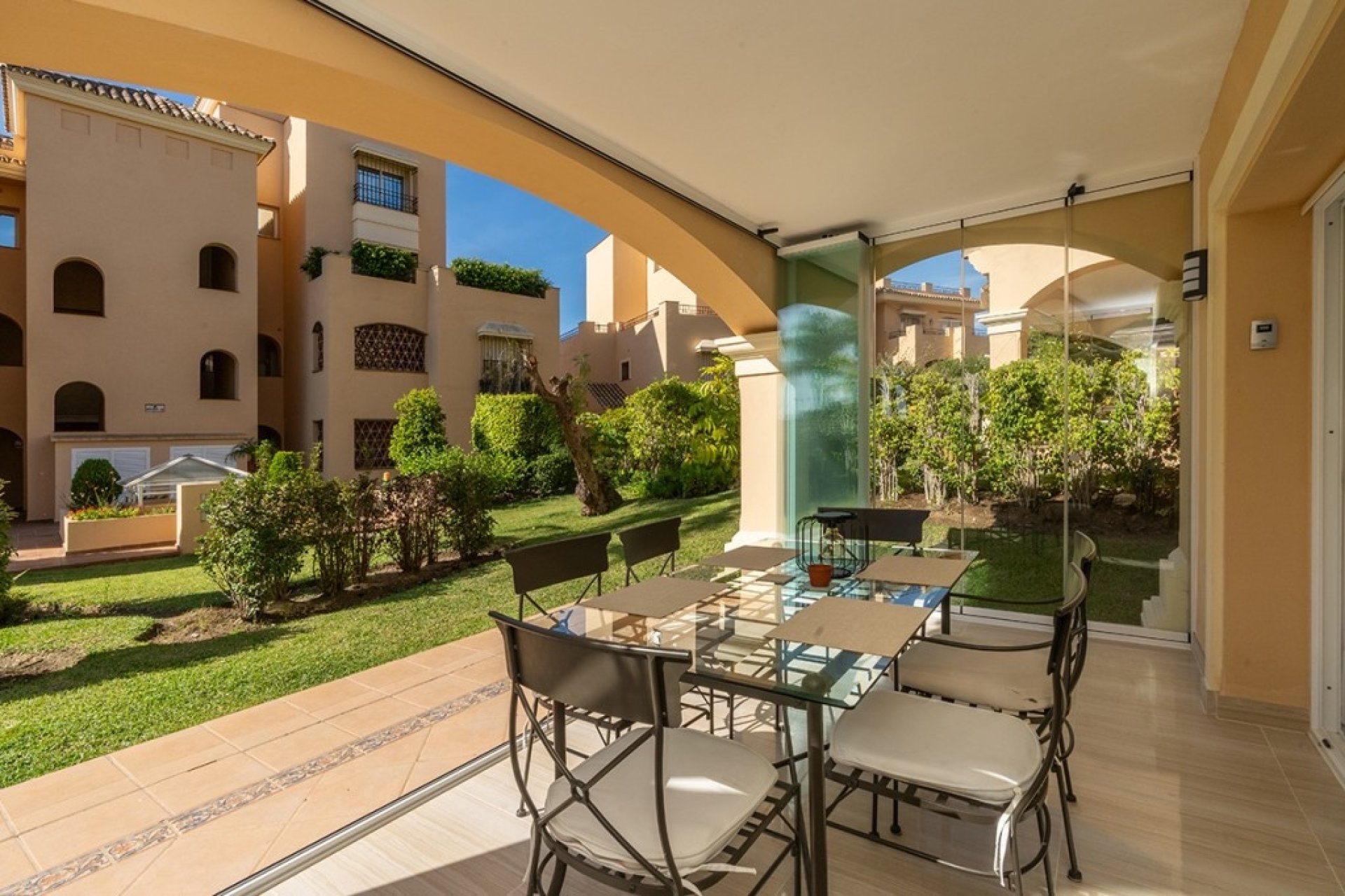 Rynek wtórny - apartment - Marbella - Elviria